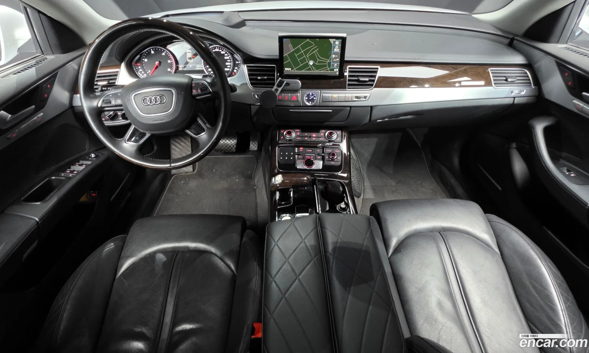 Audi A8 2015 WAUZZZ4H0FN036362 — 11