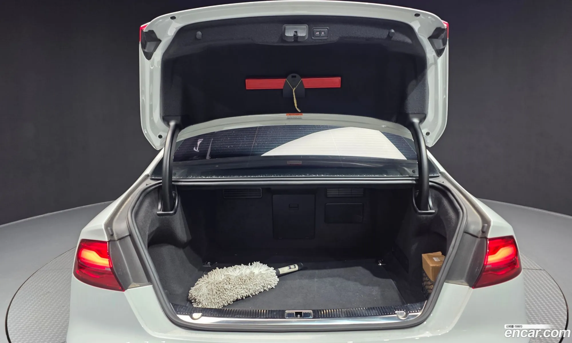Audi A8 2015 WAUZZZ4H0FN036362 — 3