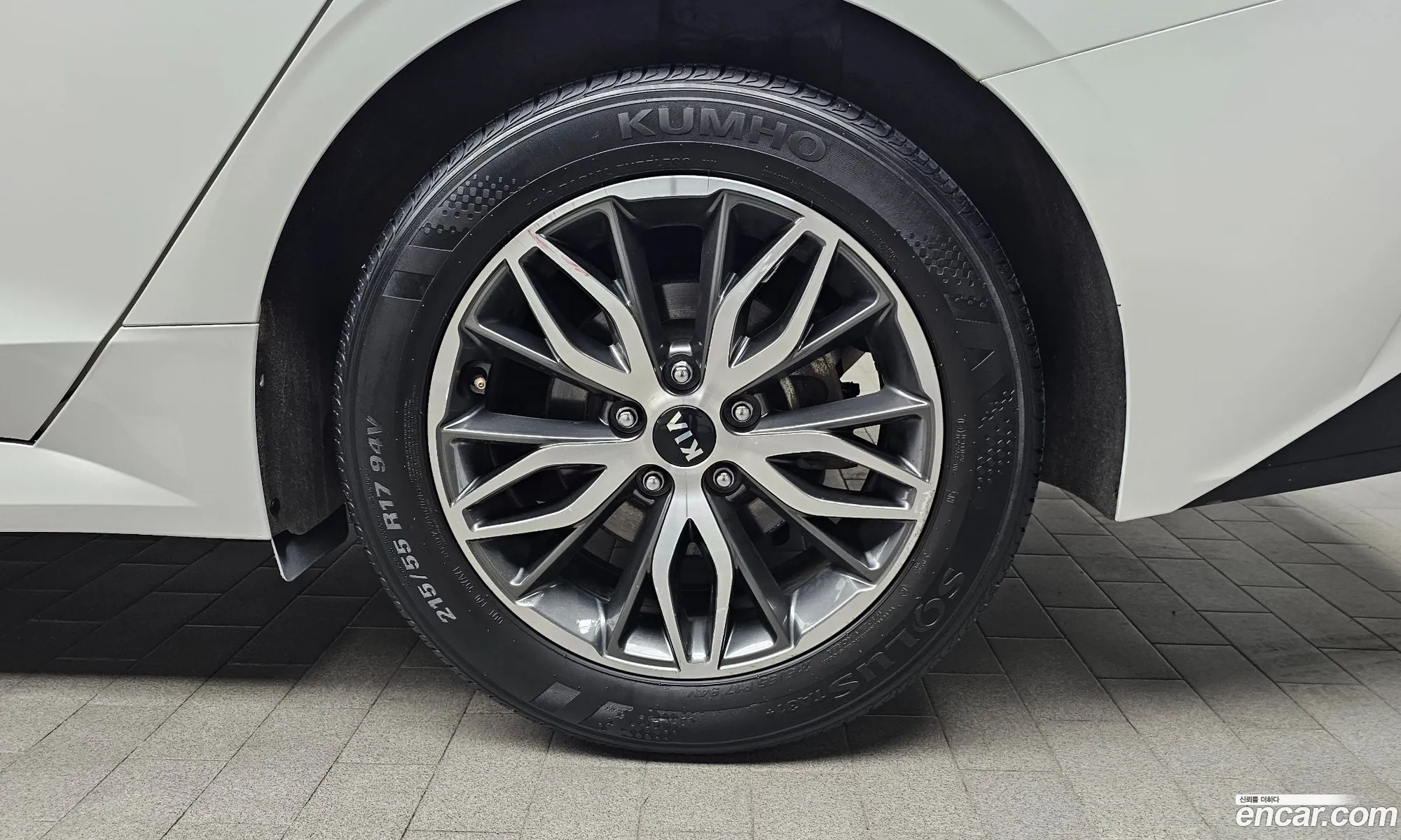 Kia K5 2021 — 4