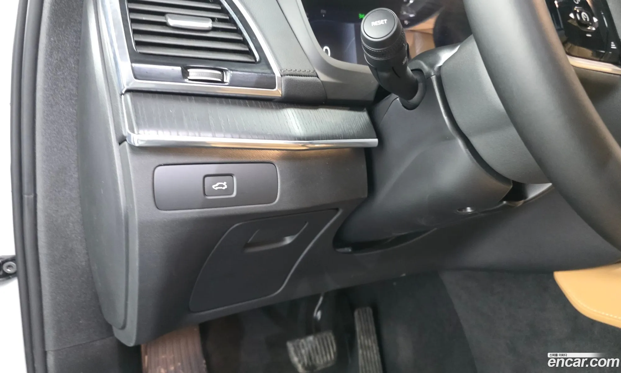 Volvo XC90 2025 YV1LF062666666666 — 6