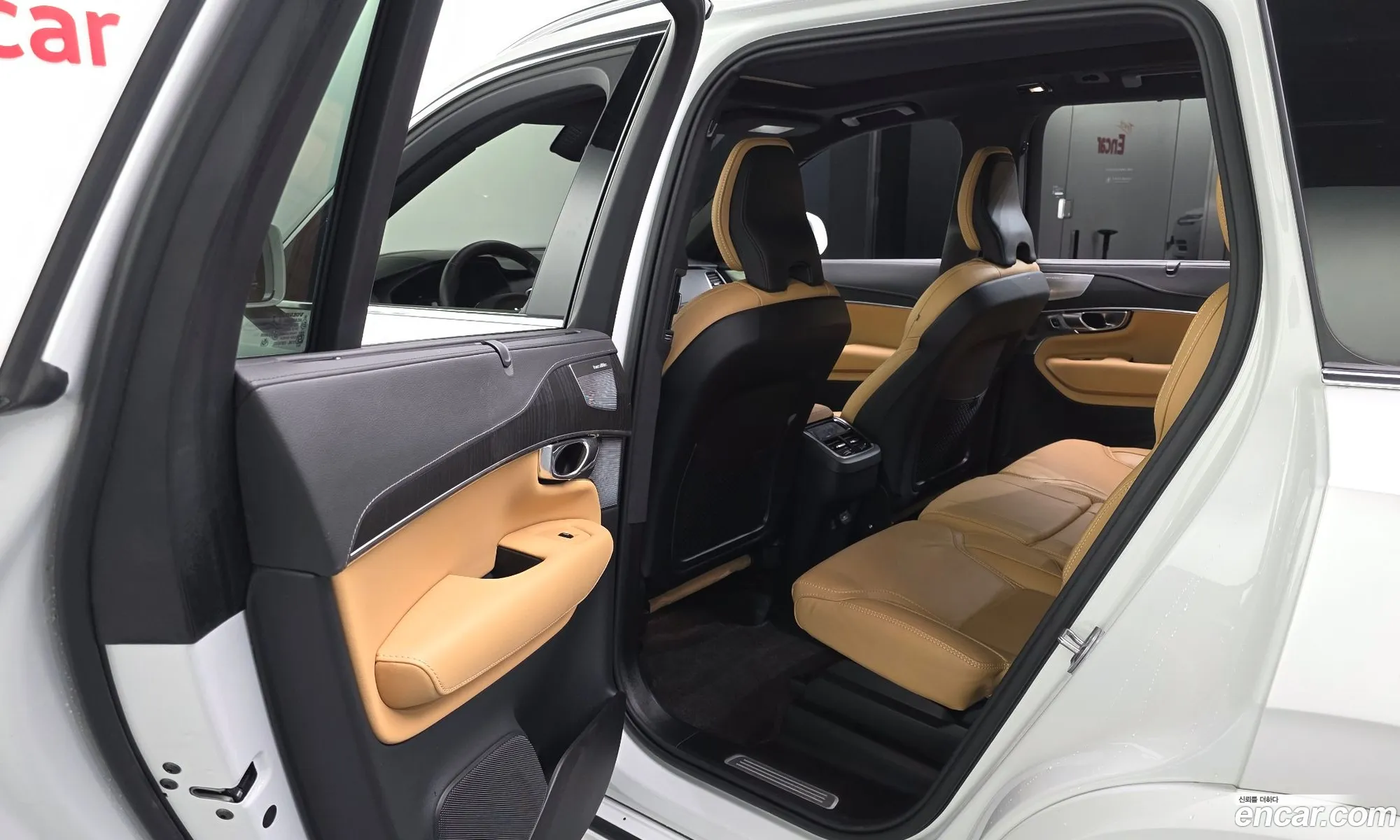 Volvo XC90 2025 YV1LF062666666666 — 2