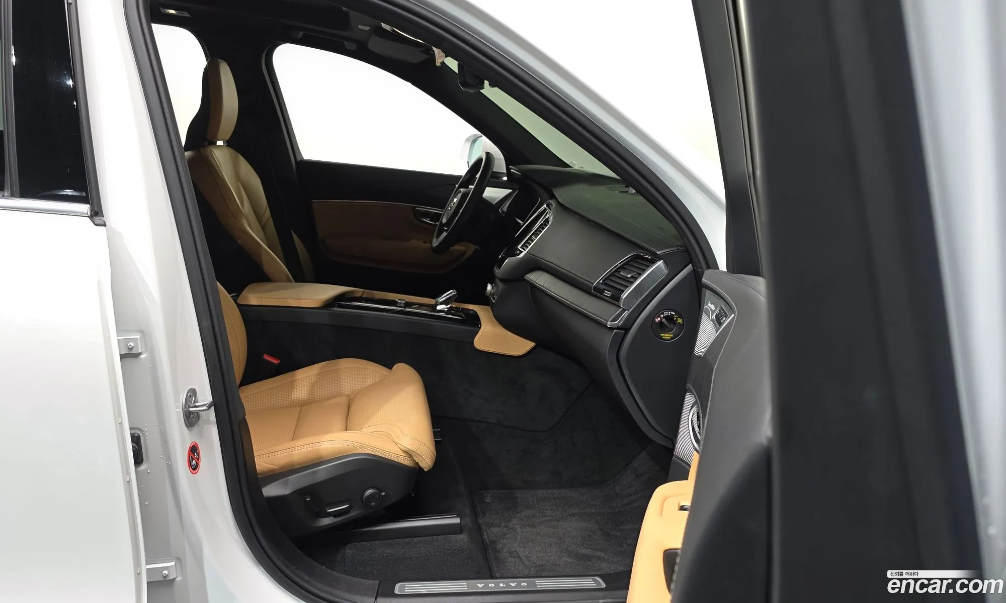 Volvo XC90 2025 YV1LF062666666666 — 19