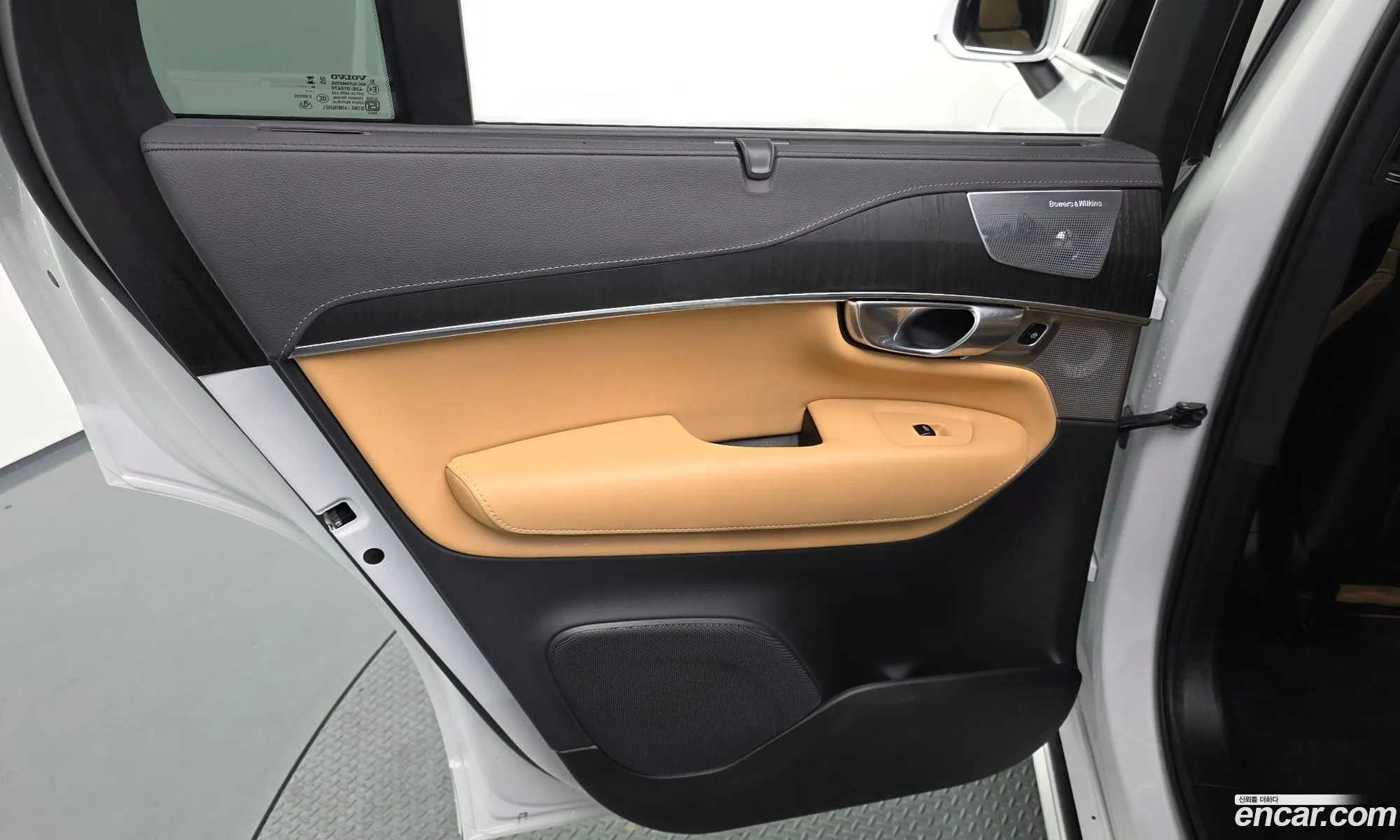 Volvo XC90 2025 YV1LF062666666666 — 15