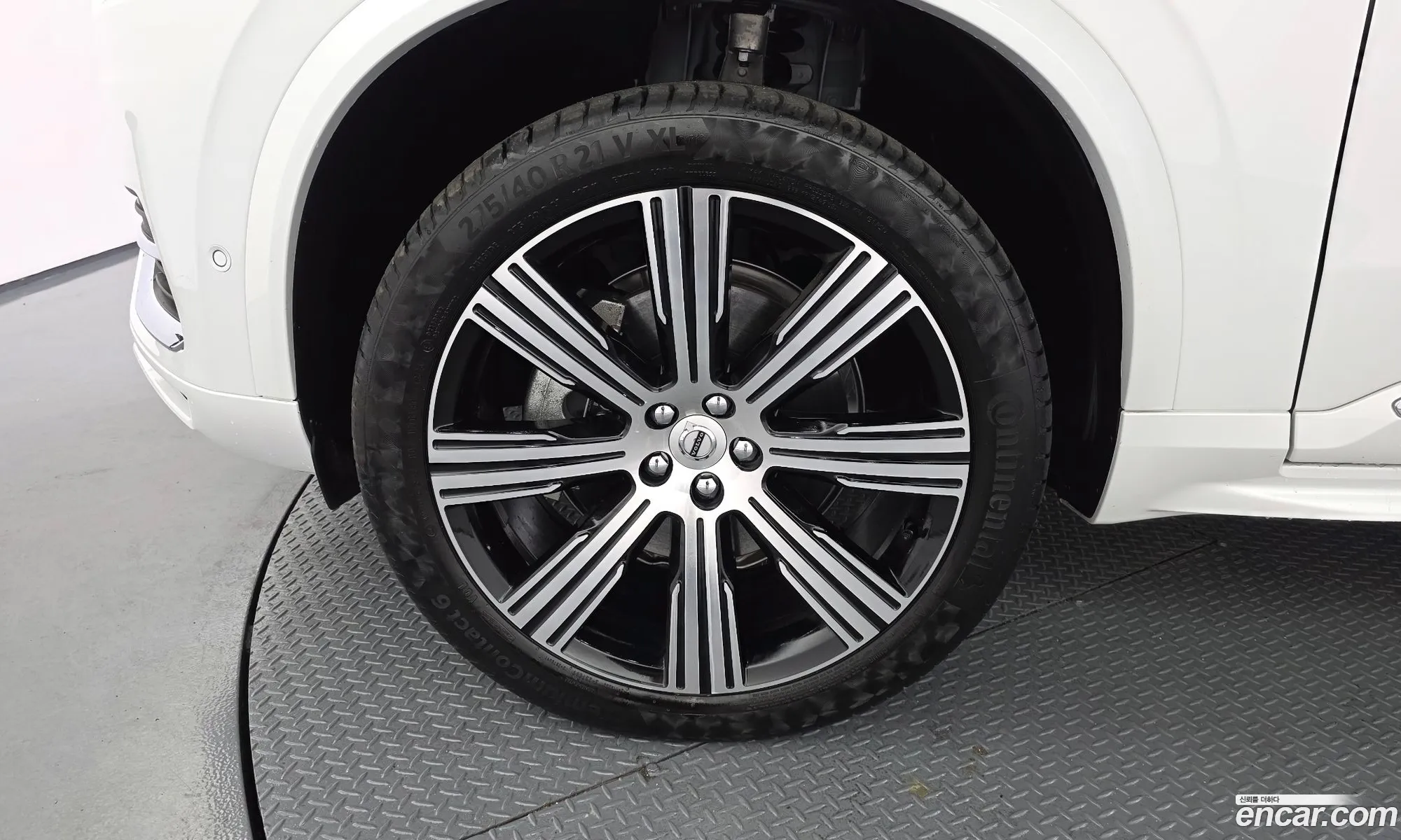 Volvo XC90 2025 YV1LF062666666666 — 13