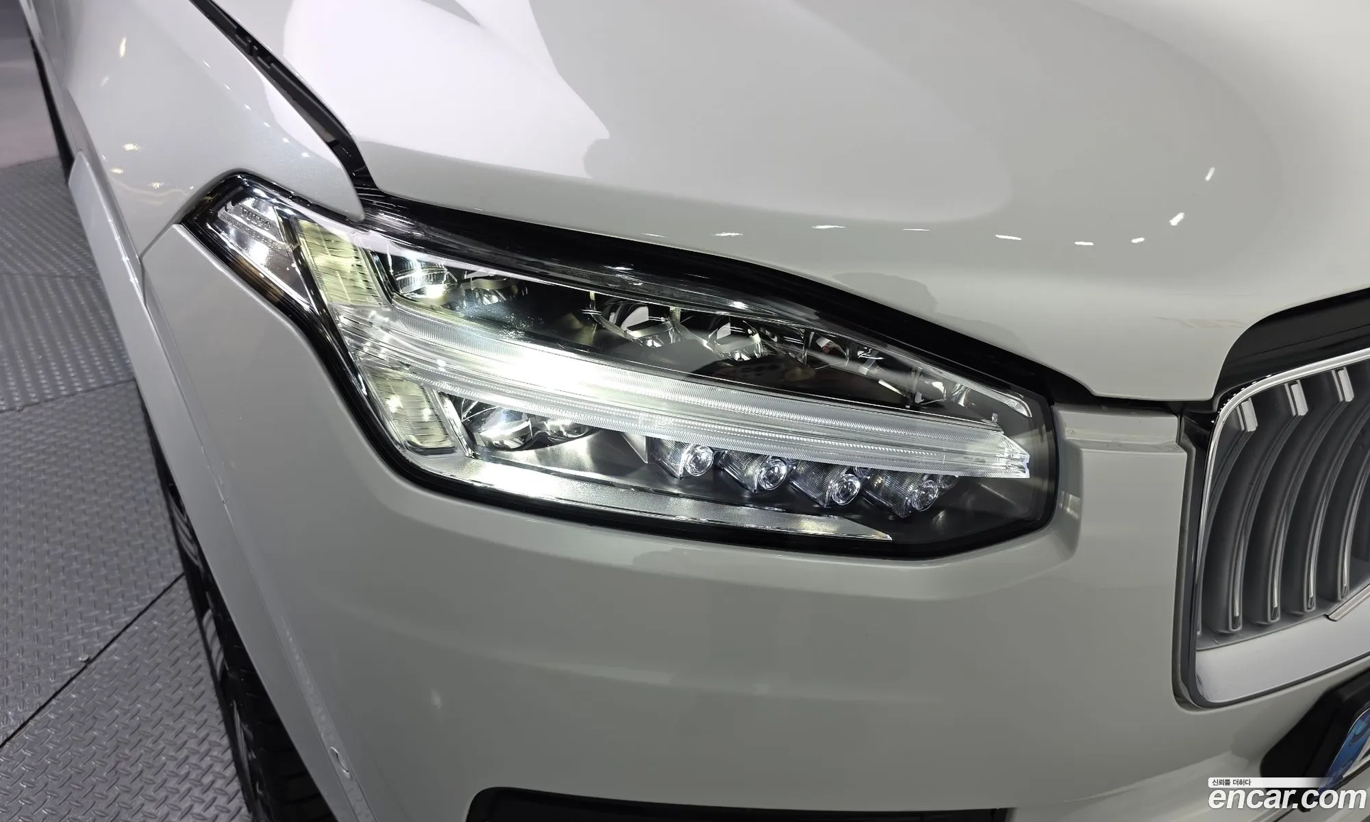 Volvo XC90 2025 YV1LF062666666666 — 17