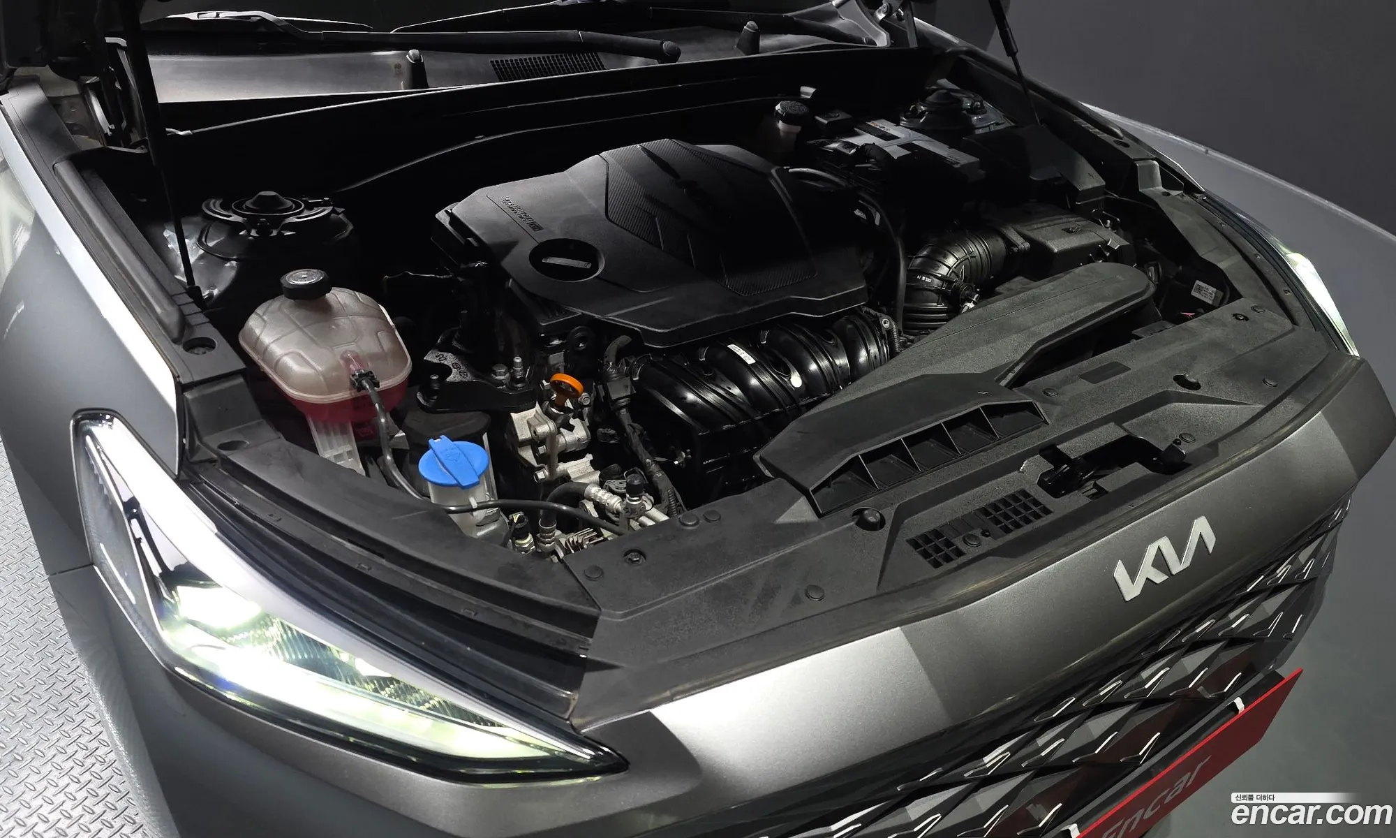 Kia K8 2021 — 25