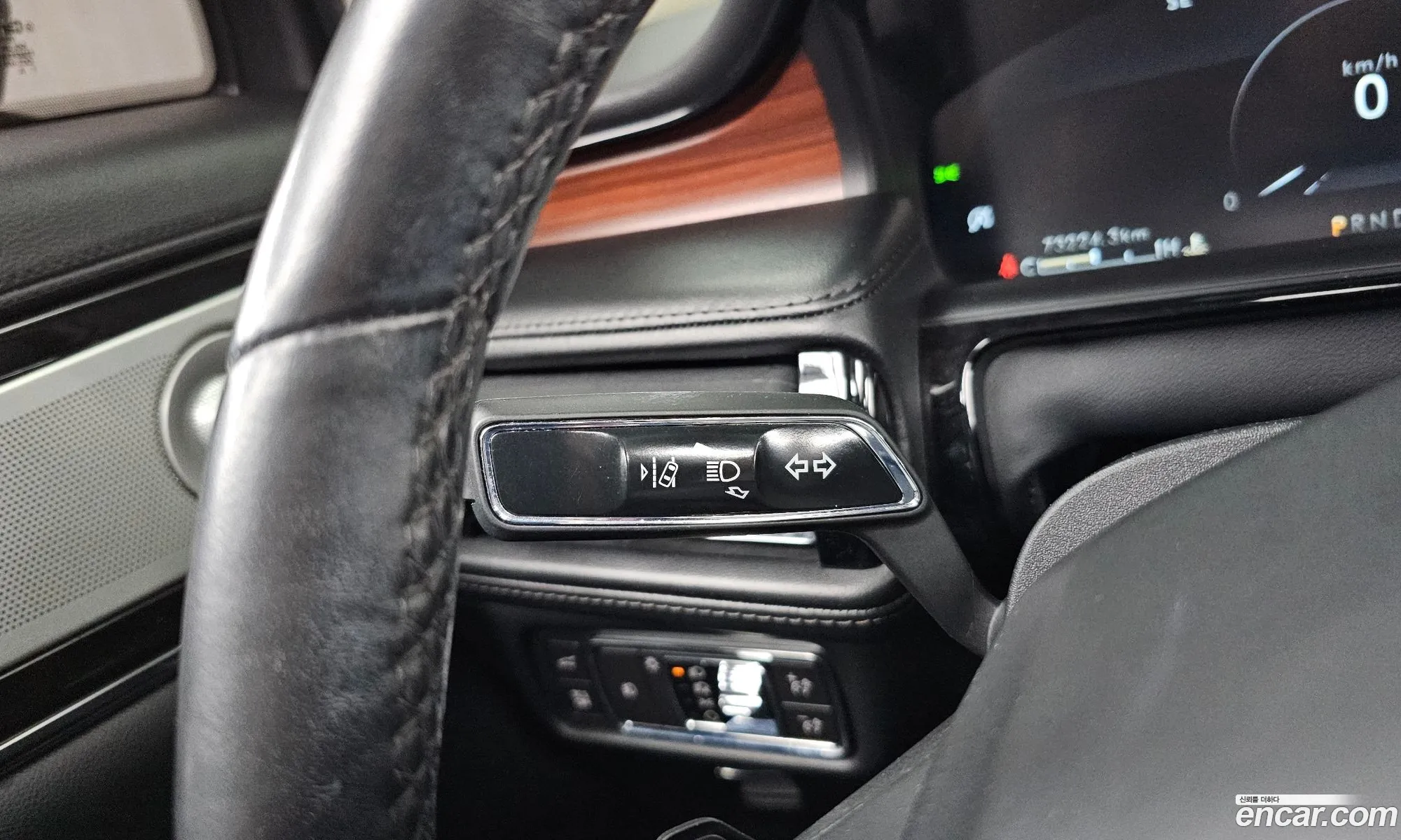 Lincoln Nautilus 2022 2LMPJ8KP2NBL01301 — 5