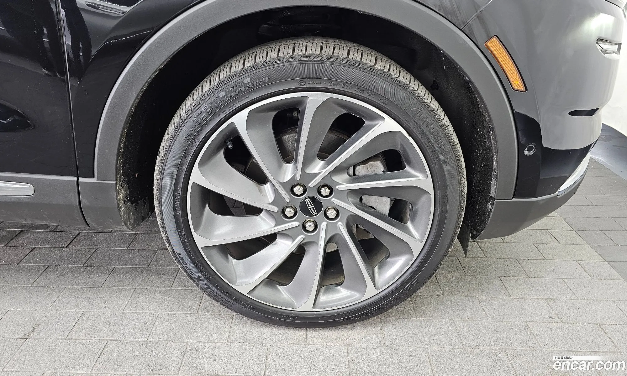 Lincoln Nautilus 2022 2LMPJ8KP2NBL01301 — 26