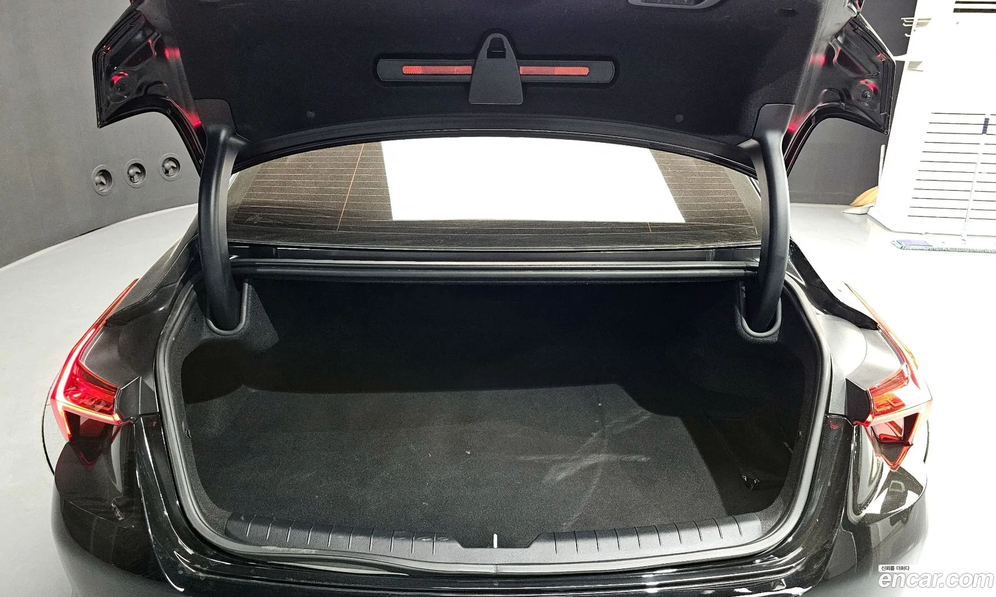 Kia K8 2021 — 19