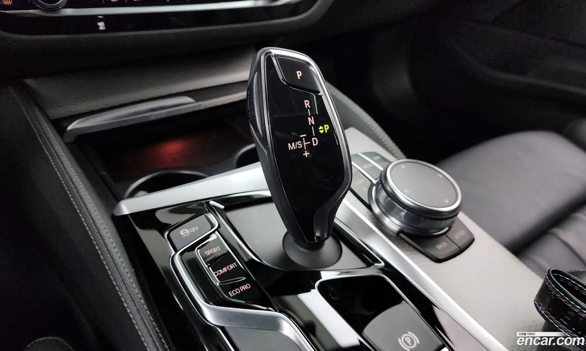 BMW 5 Series 2017 WBAJD9104JWC11597 — 19