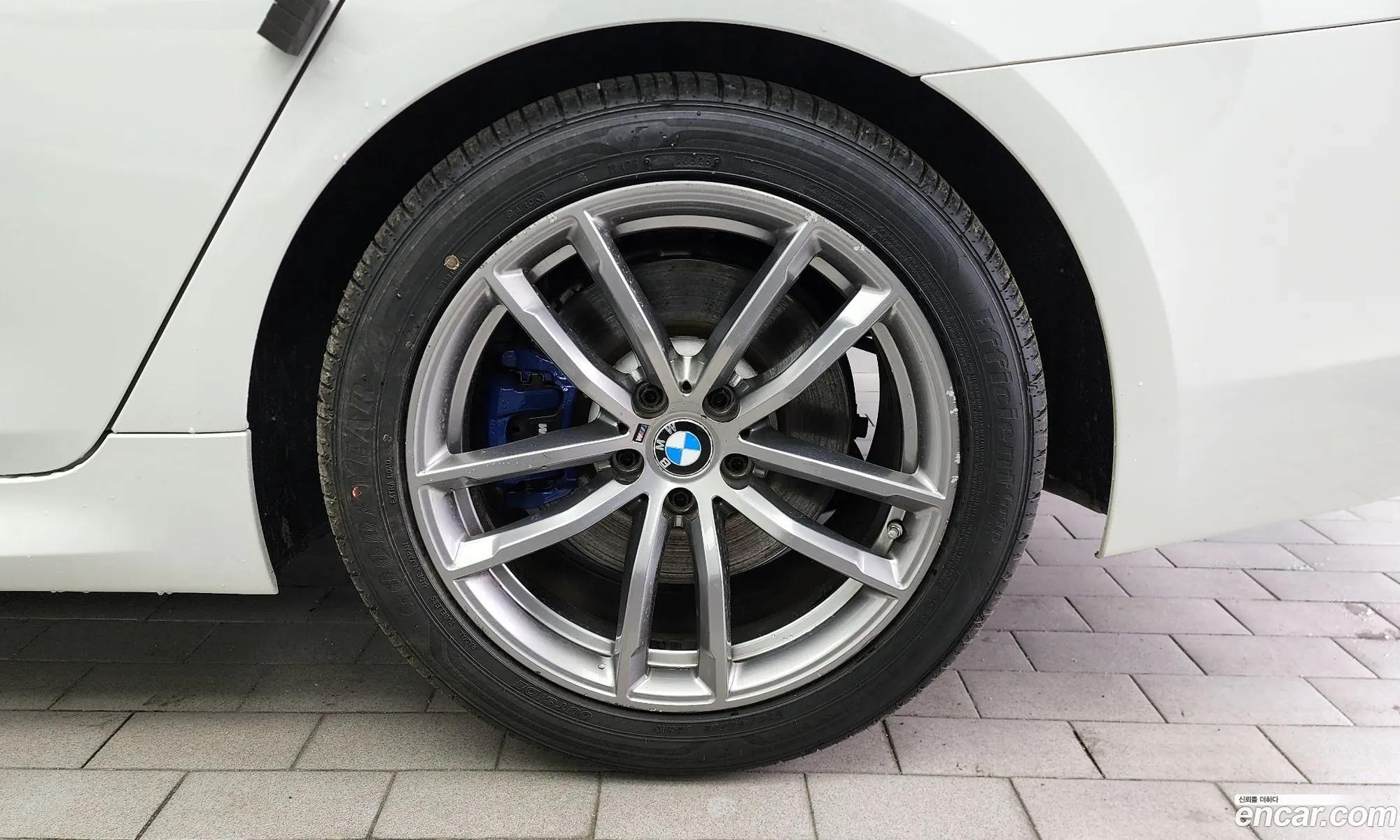 BMW 5 Series 2017 WBAJD9104JWC11597 — 8