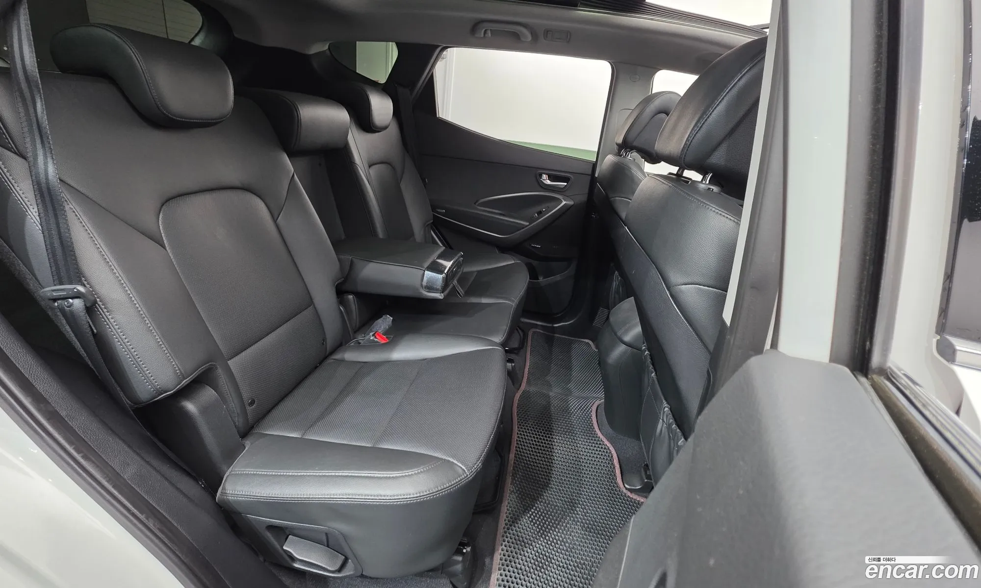 Hyundai Santa Fe DM 2013 — 2