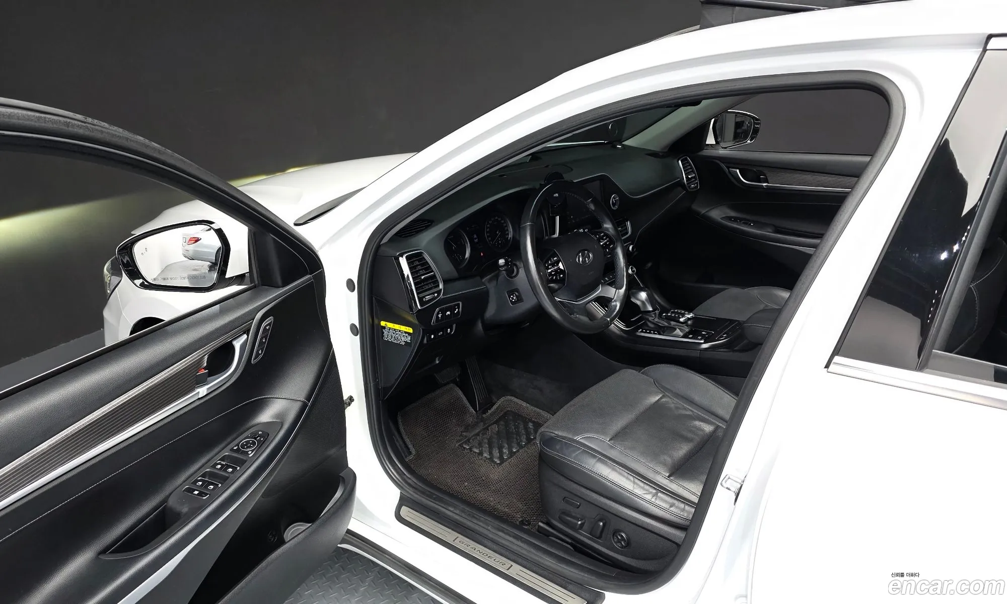 Hyundai Grandeur IG Hybrid 2017 — 14