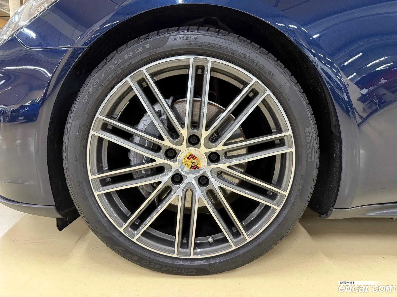 Porsche Panamera 2018 — 12
