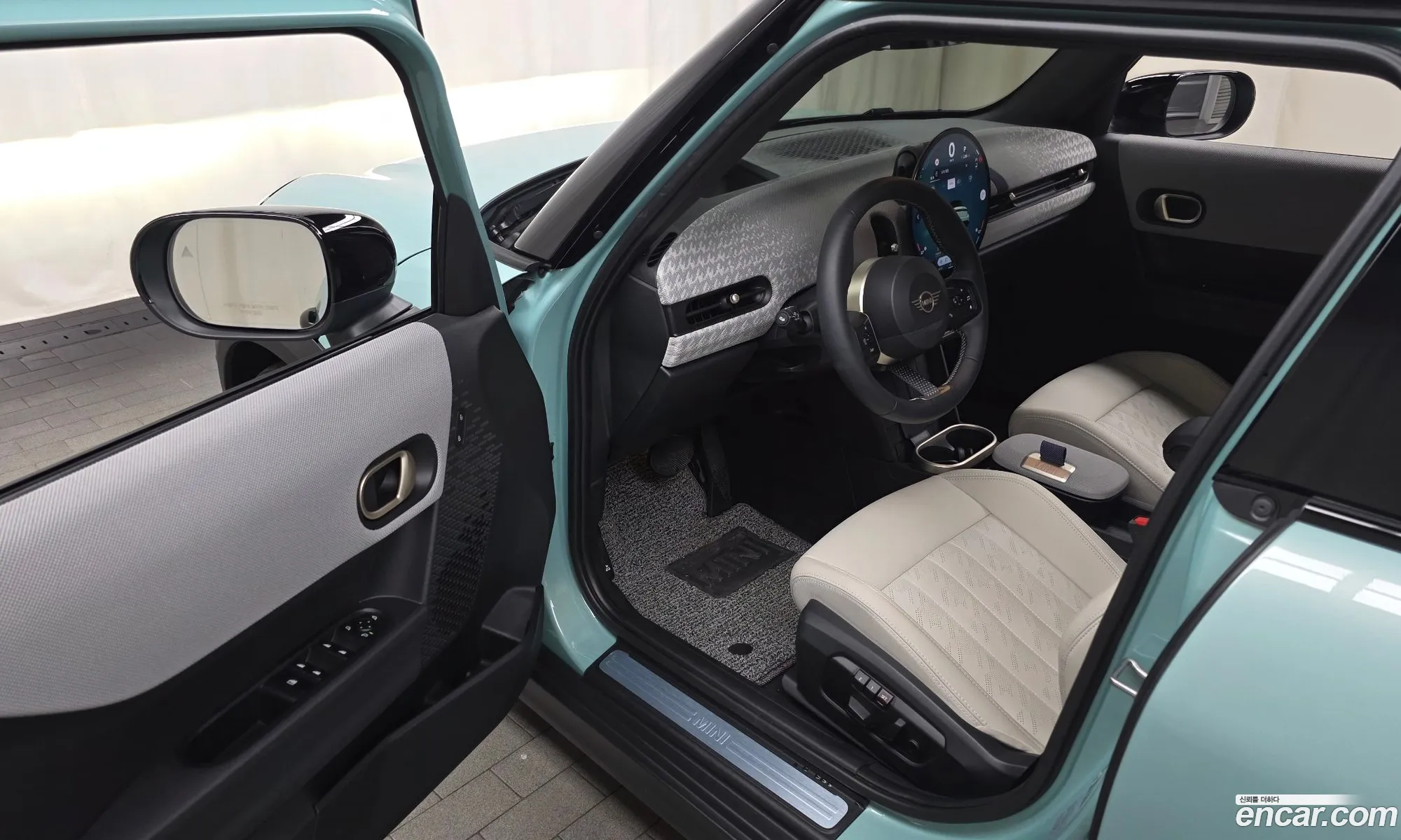 Mini Cooper S 2025 WMW51GD01S2W71168 — 33