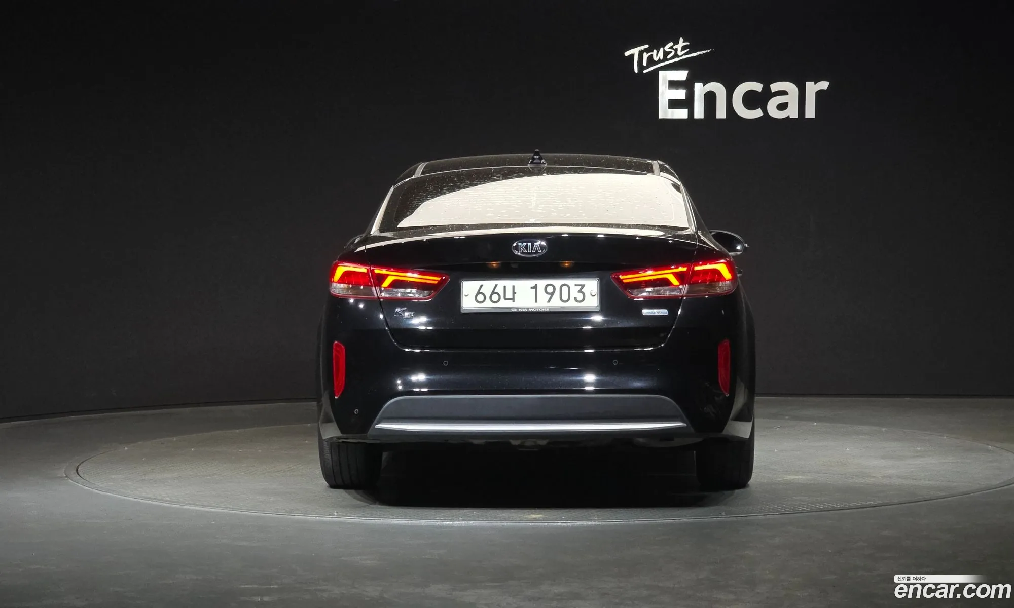 Kia K5 Hybrid 2018 — 29