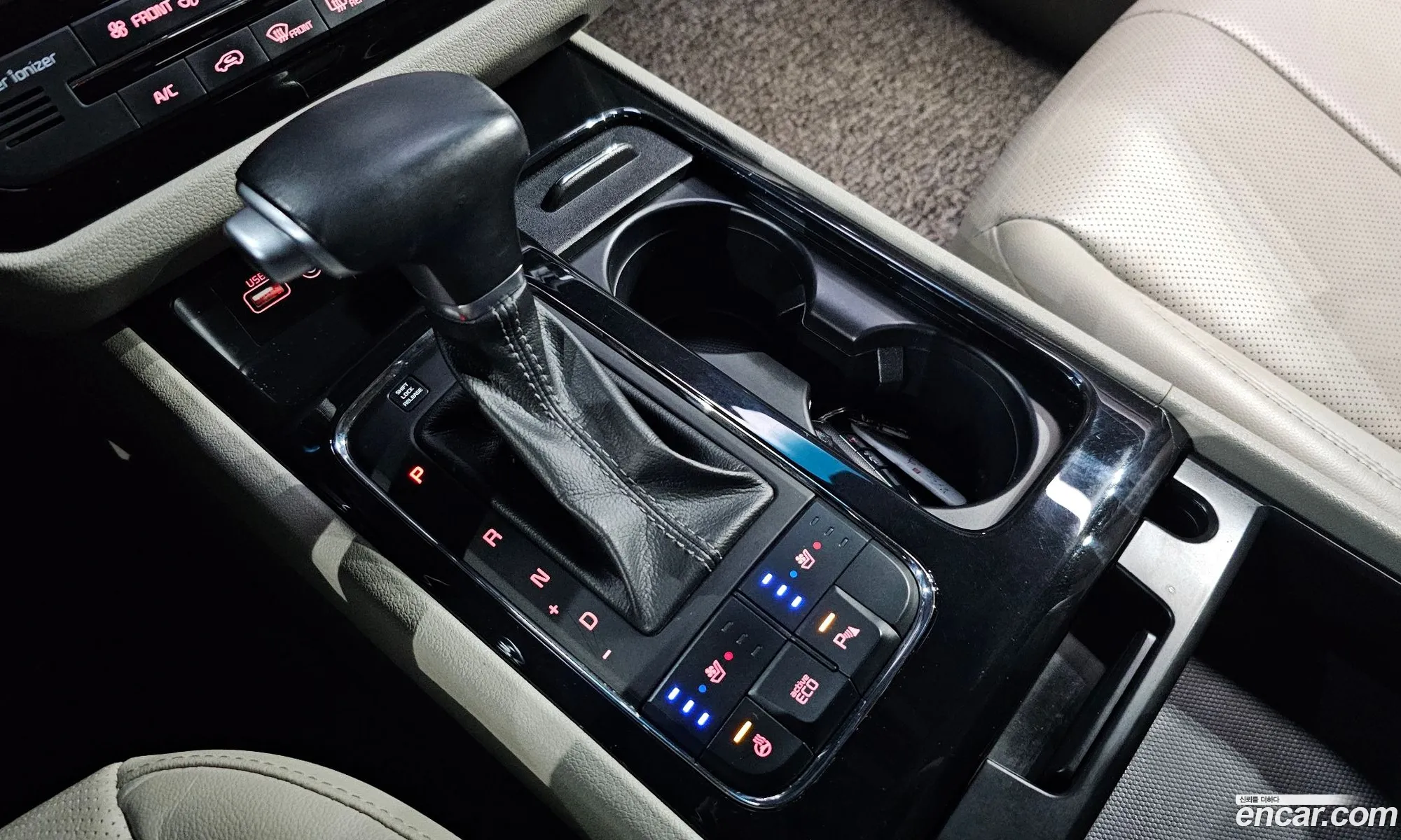 Kia Carnival 2017 — 14