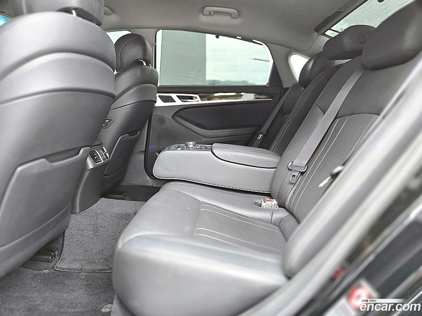 Hyundai Genesis DH 2015 — 15