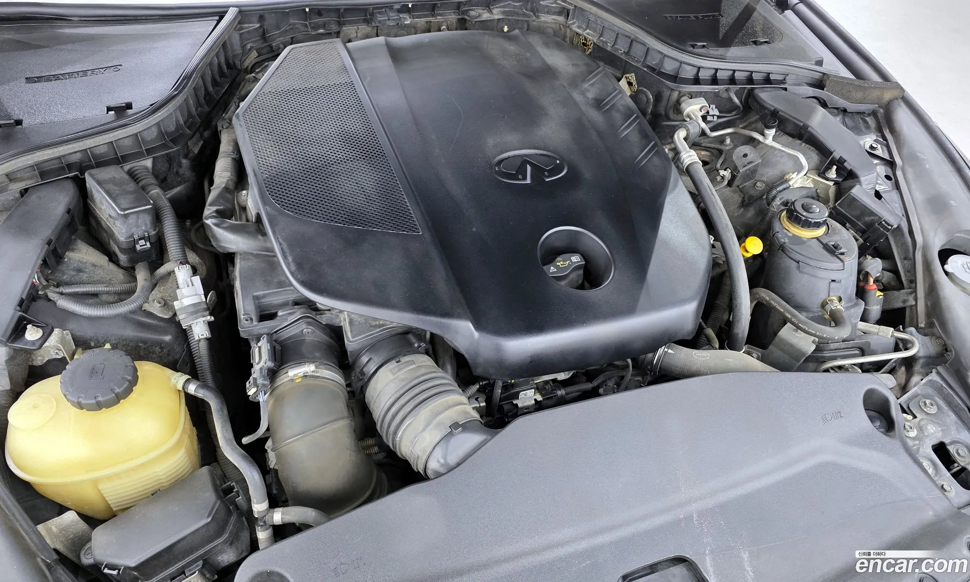 Infiniti Q50 2016 — 3