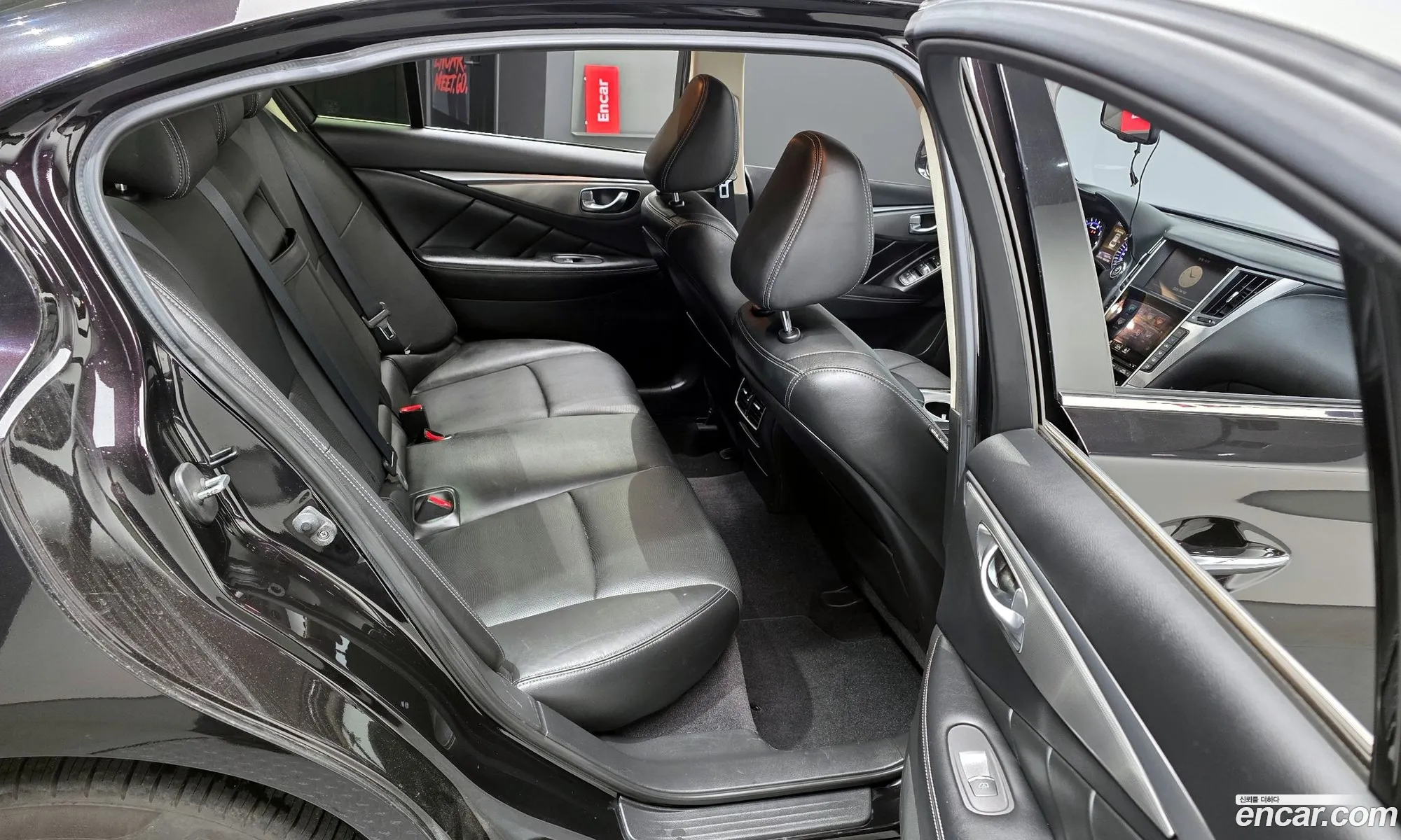 Infiniti Q50 2016 — 13