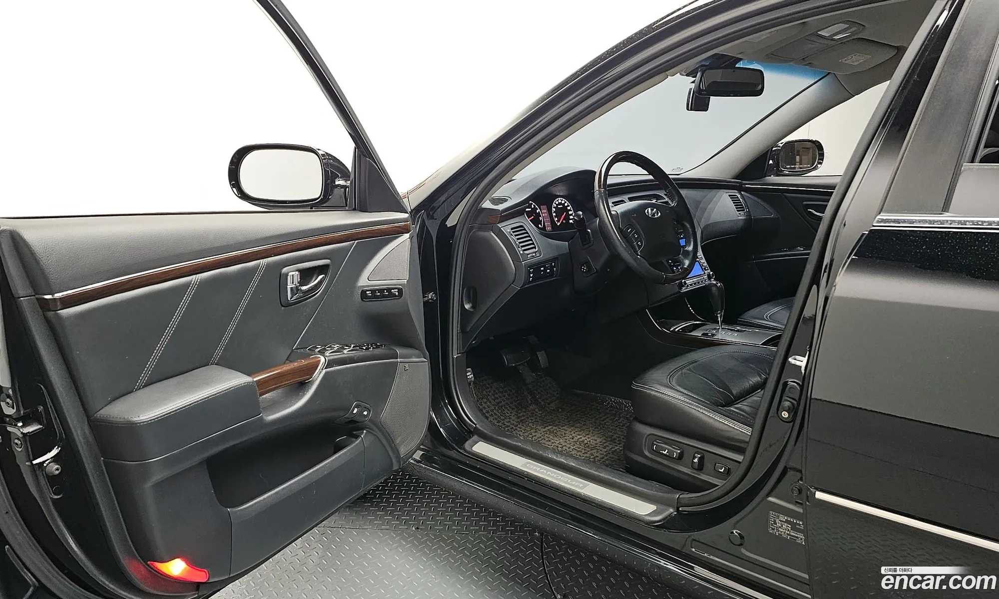 Hyundai Grandeur New Luxury 2009 — 11
