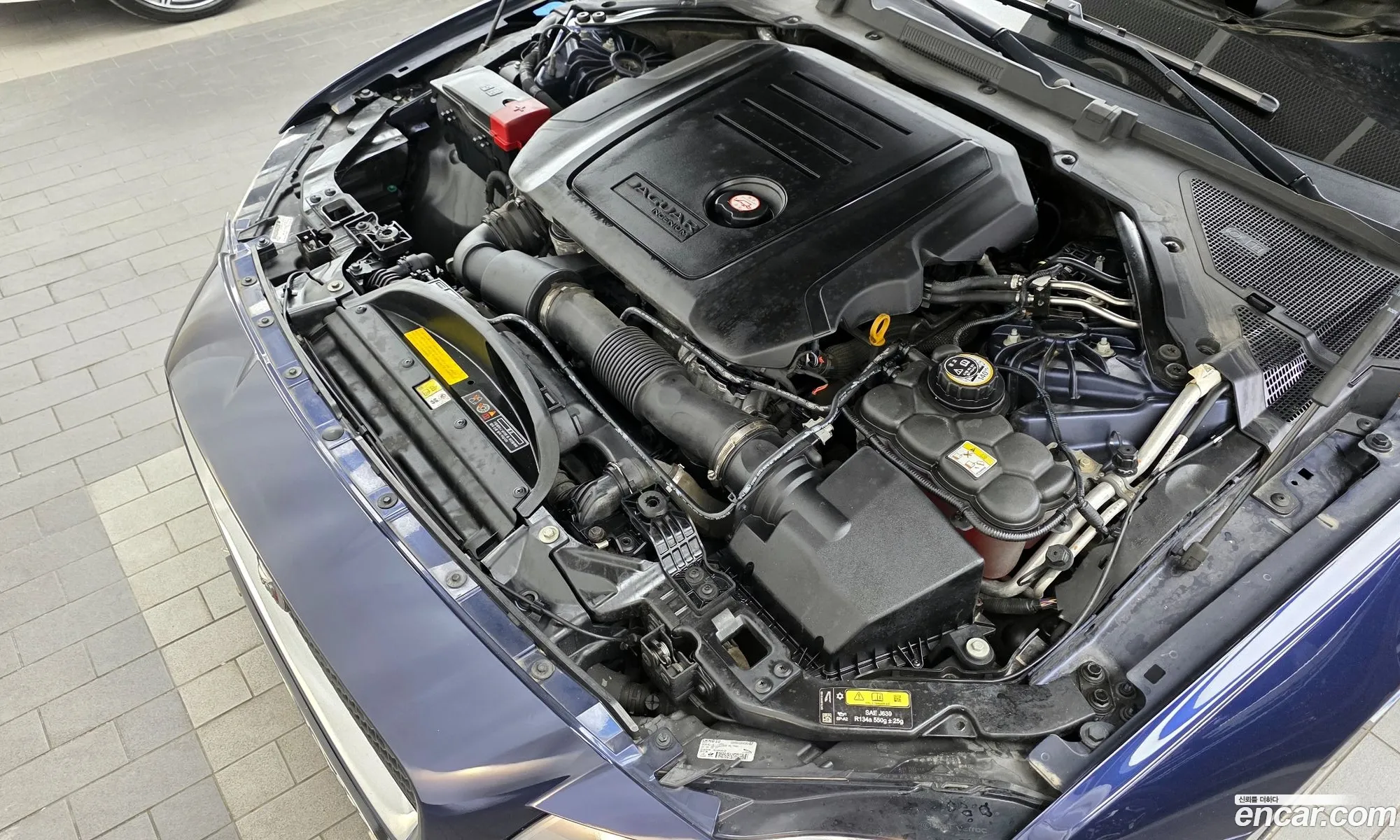 Jaguar XF 2017 — 18