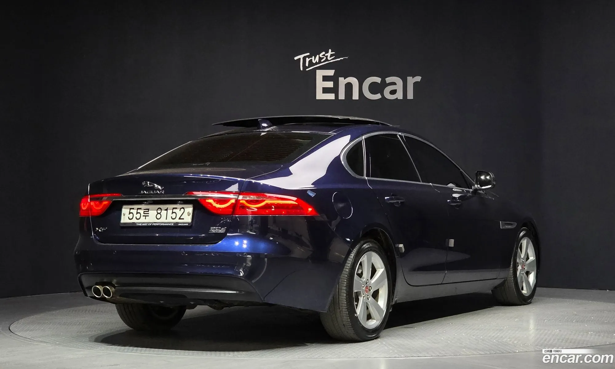Jaguar XF 2017 — 17