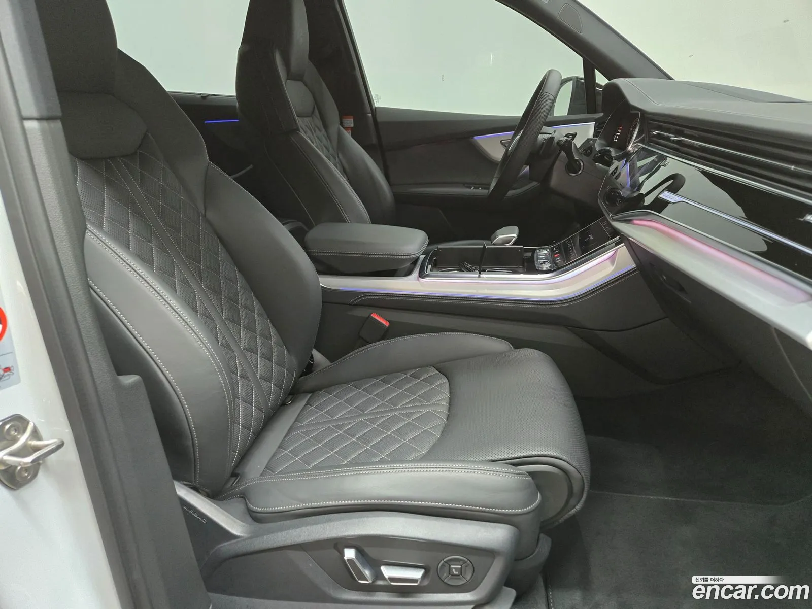 Audi Q7 2025 — 12