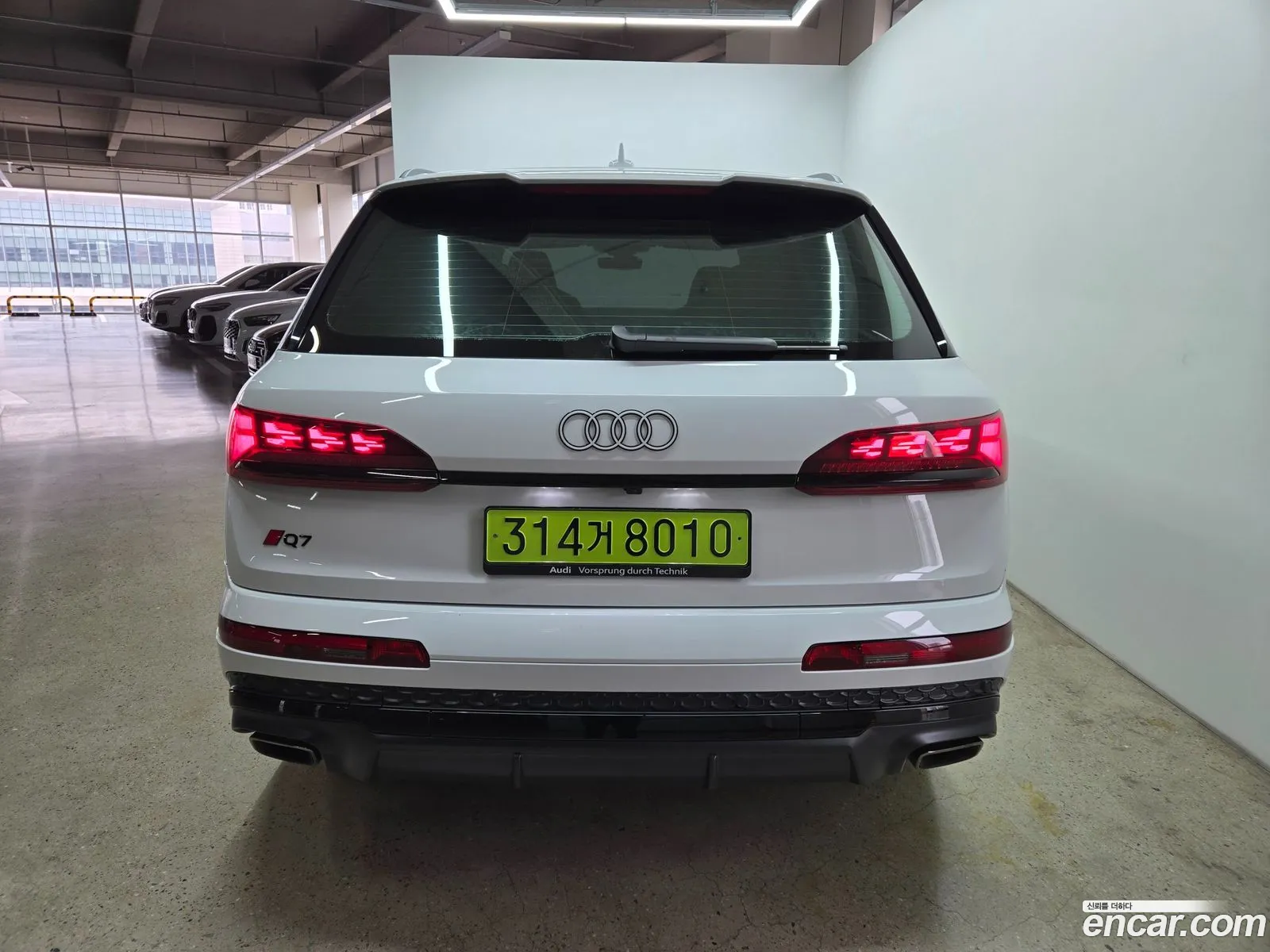 Audi Q7 2025 — 7