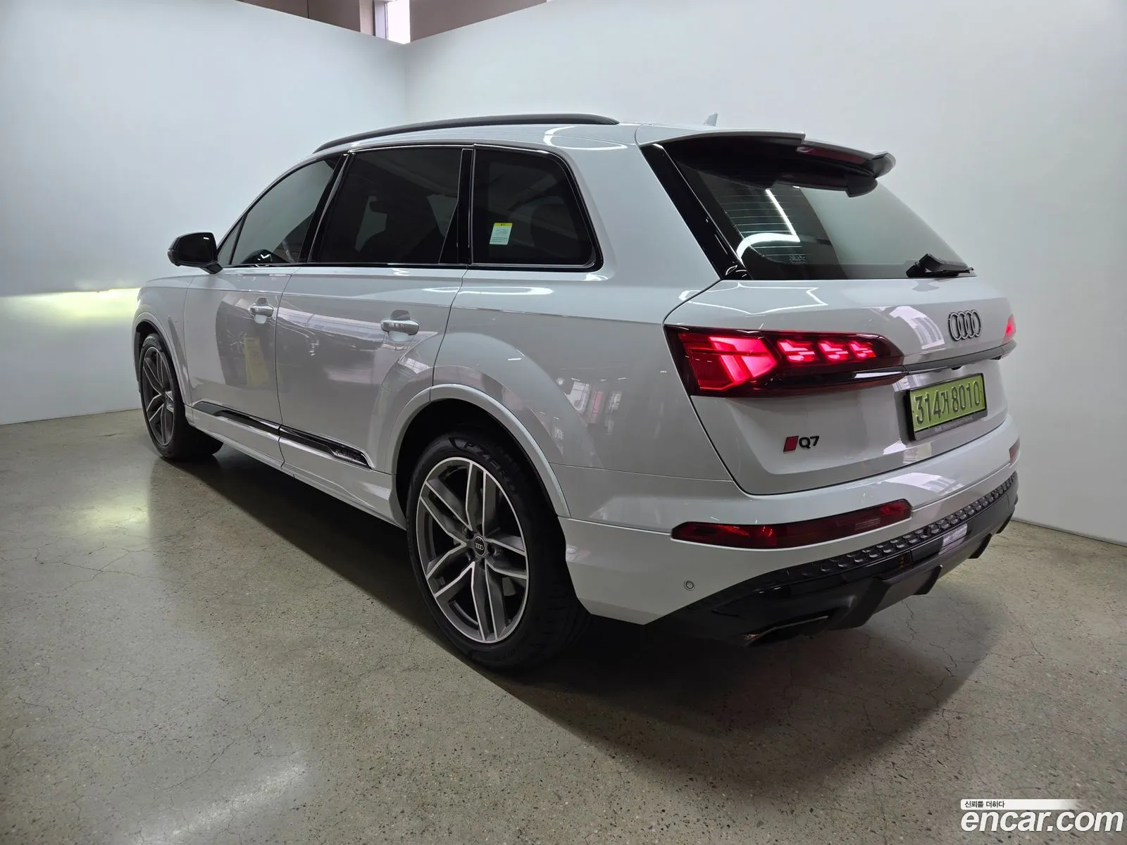 Audi Q7 2025 — 13