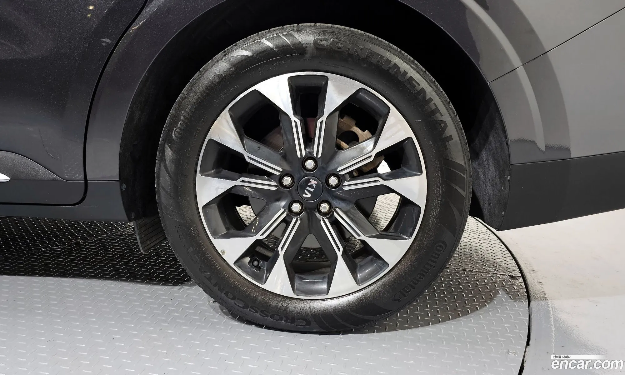 Kia Carnival 2021 — 9