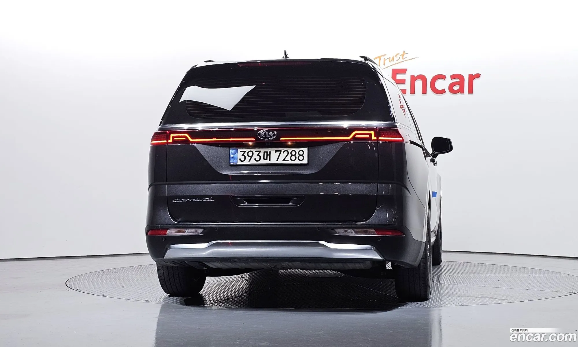 Kia Carnival 2021 — 19