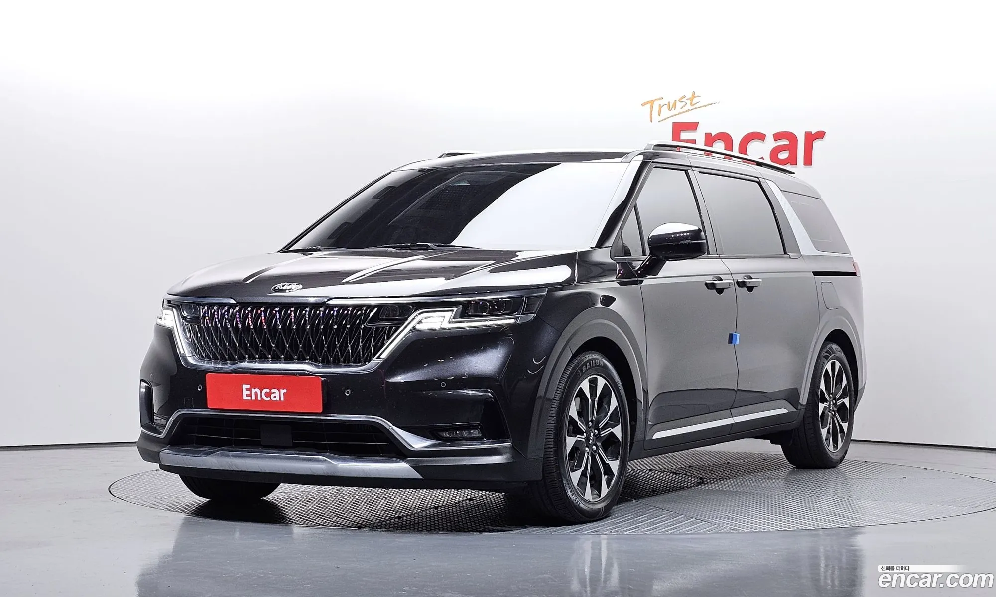 Kia Carnival 2021 — 24