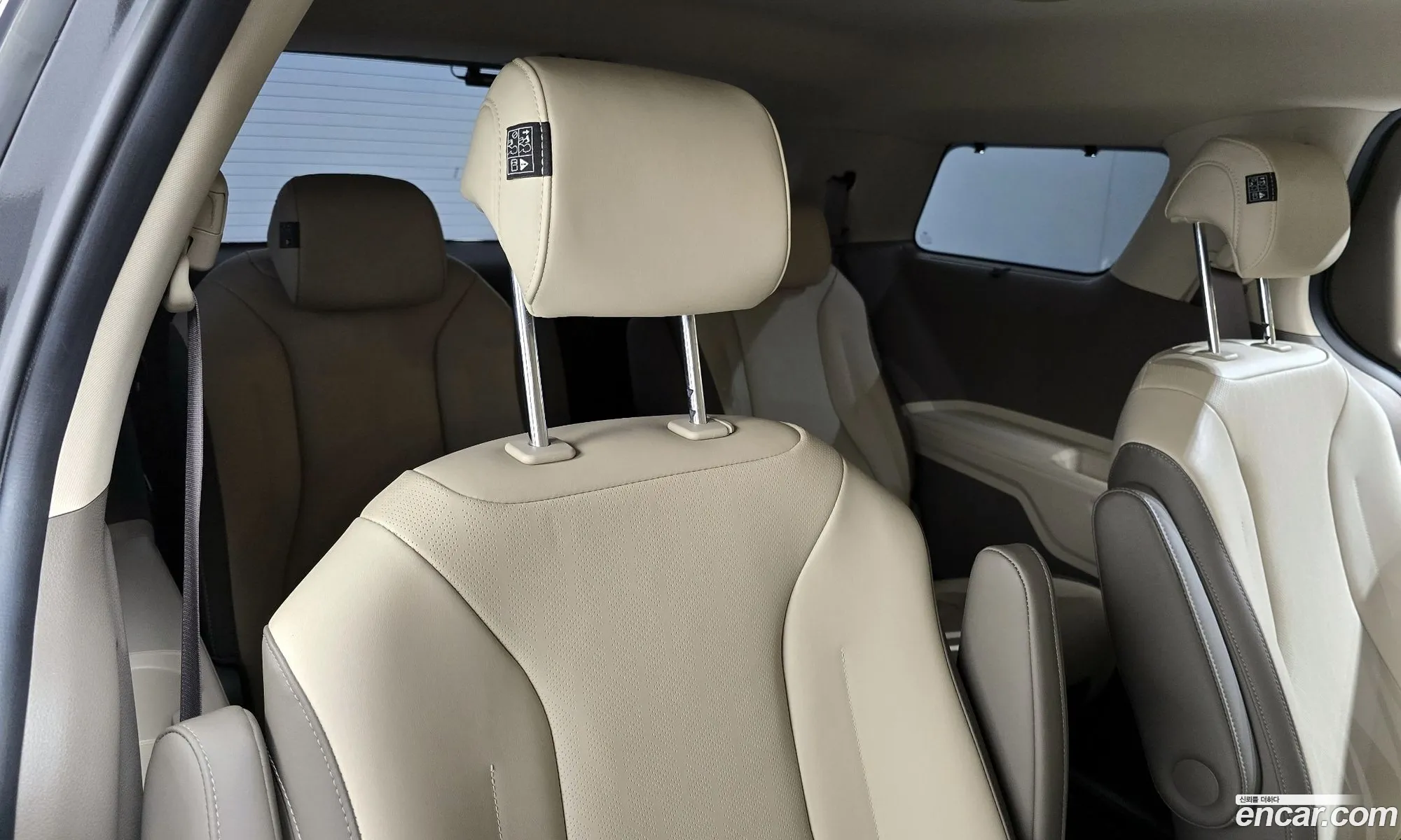 Kia Carnival 2021 — 13