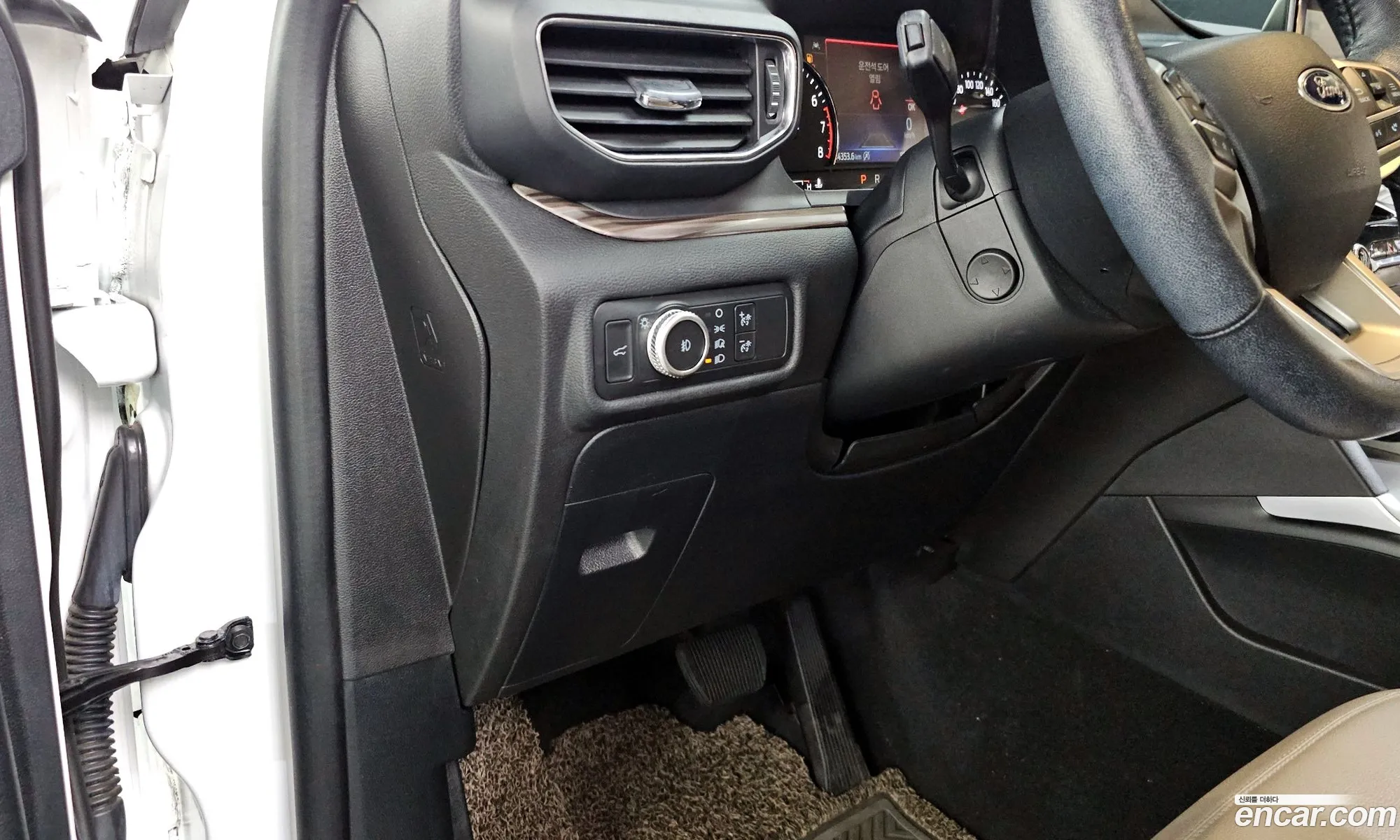 Ford Explorer 6th Gen 2021 1FMSK8FH9MGB09581 — 21