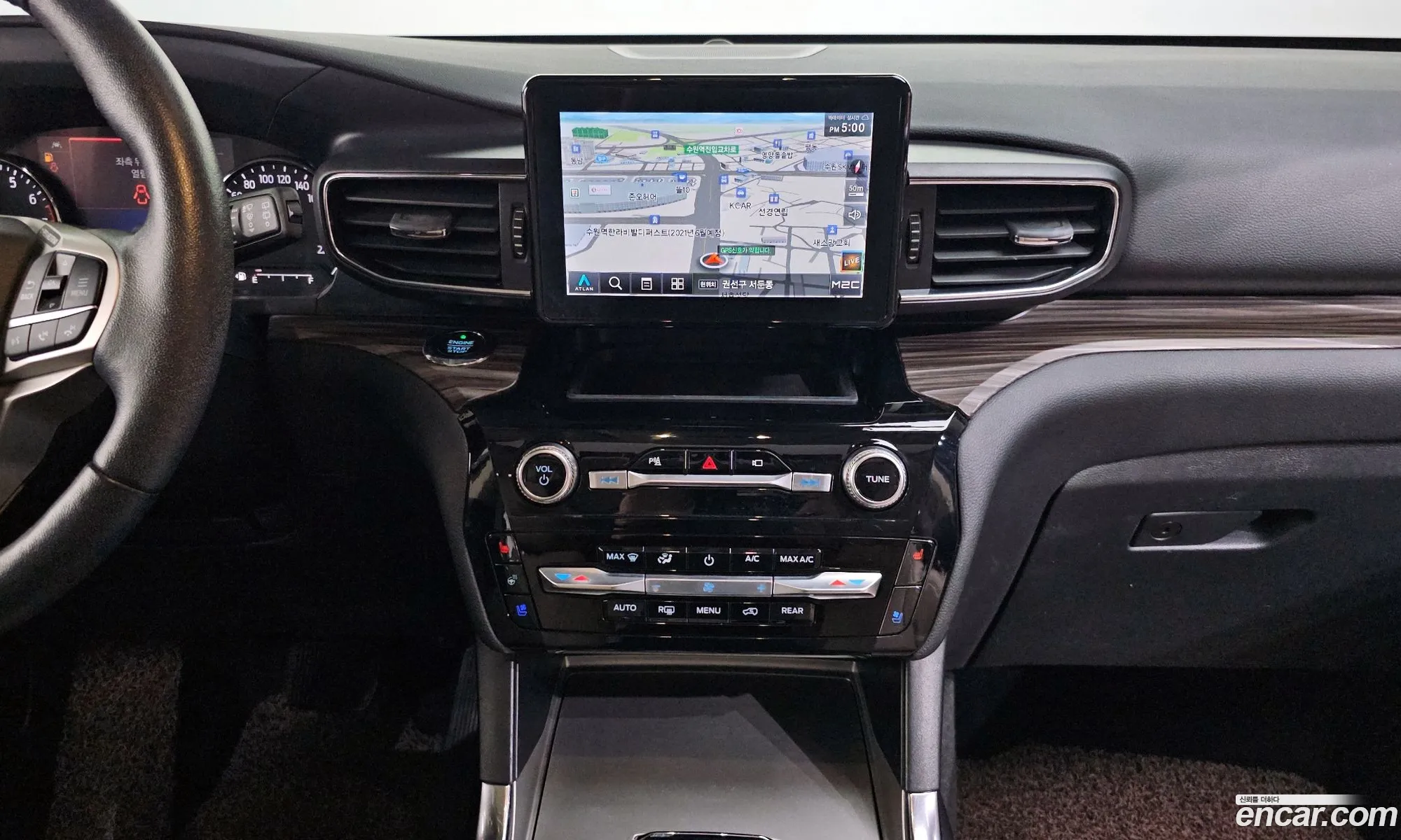 Ford Explorer 6th Gen 2021 1FMSK8FH9MGB09581 — 17
