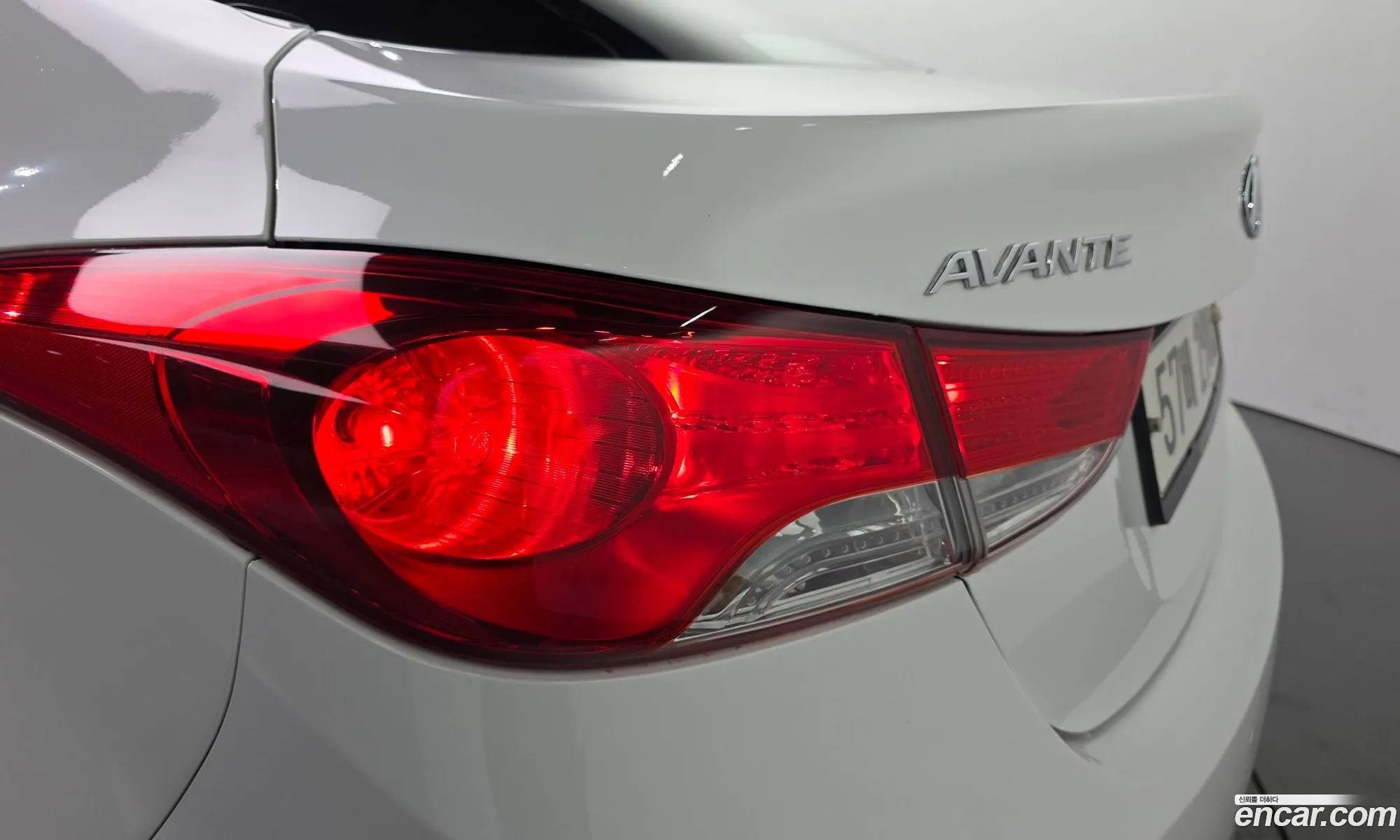 Hyundai Elantra MD 2012 — 24