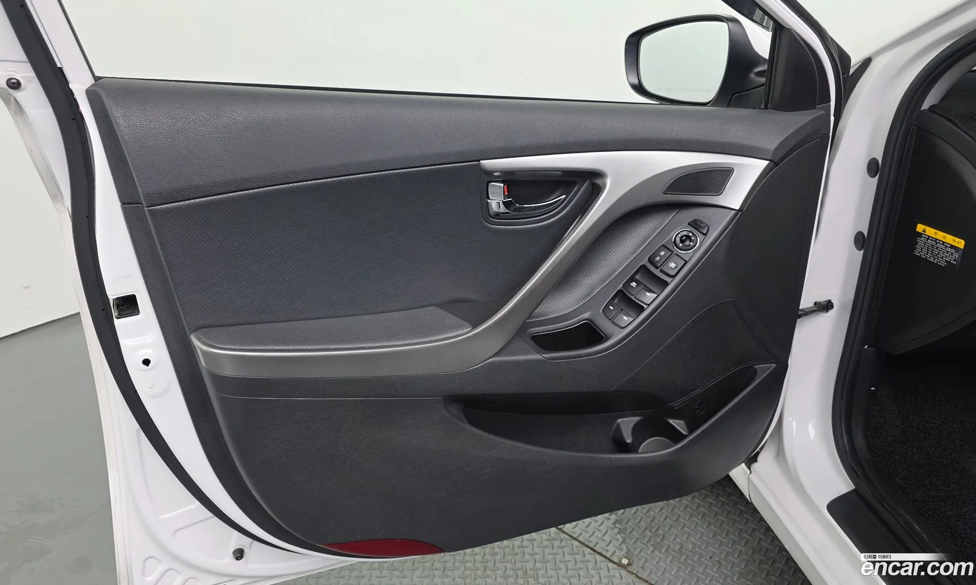 Hyundai Elantra MD 2012 — 26