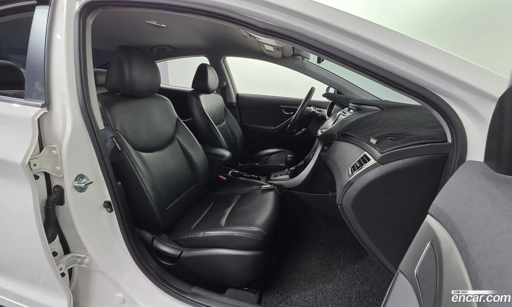 Hyundai Elantra MD 2012 — 10