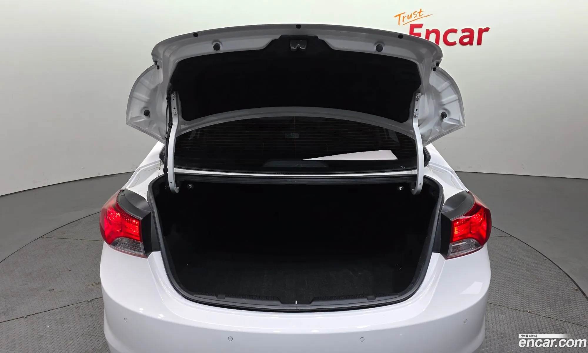 Hyundai Elantra MD 2012 — 22