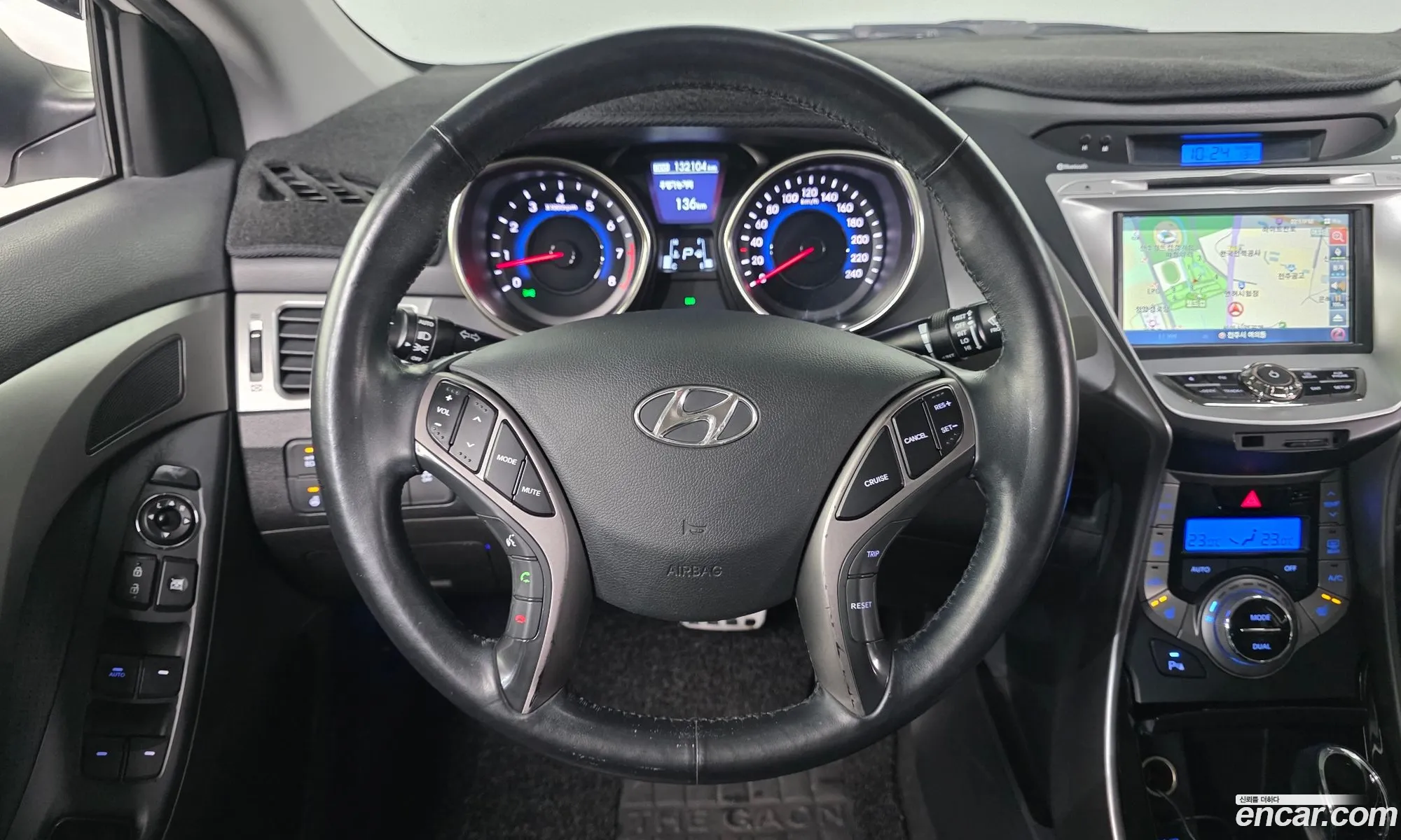 Hyundai Elantra MD 2012 — 17