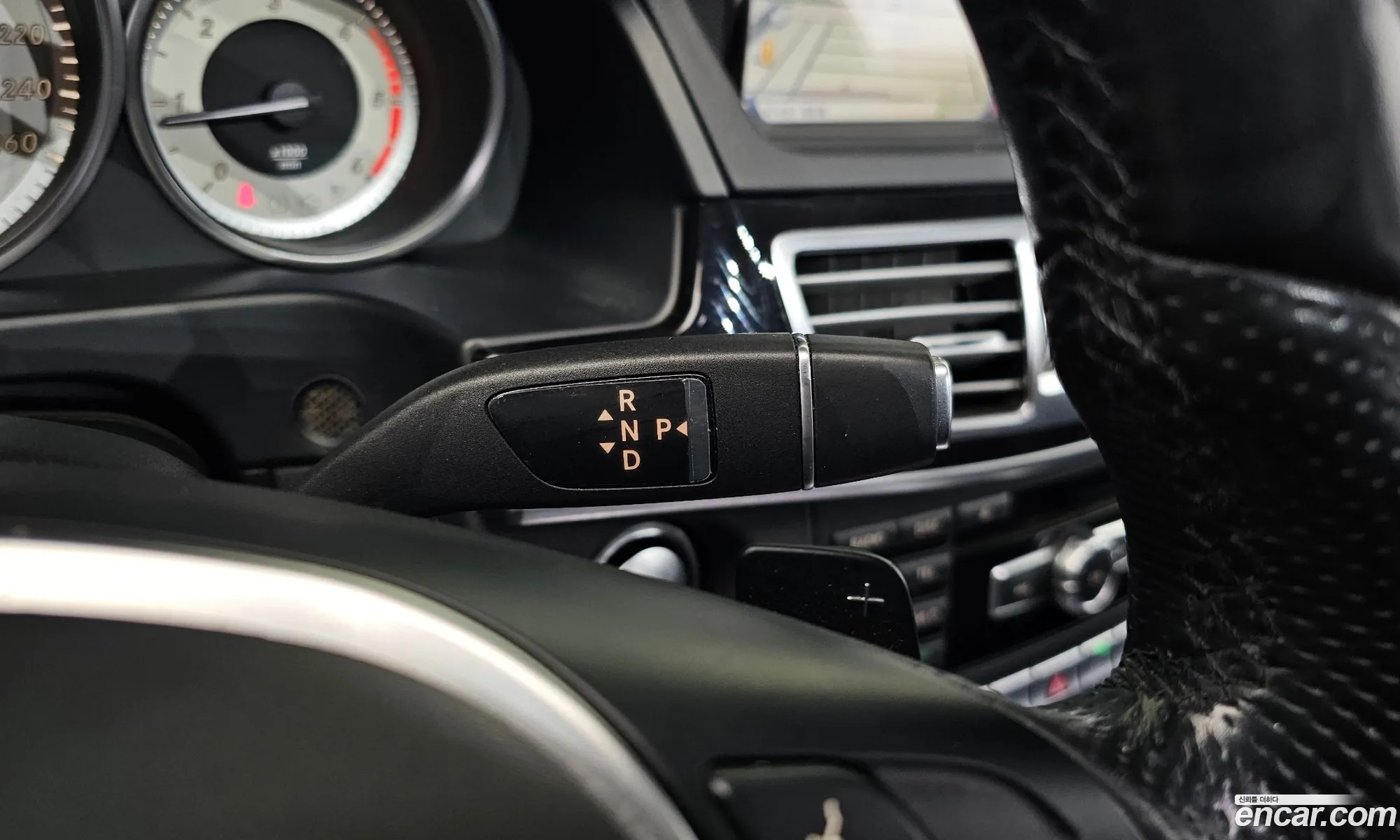 Mercedes-Benz E-Class W212 2015 — 11
