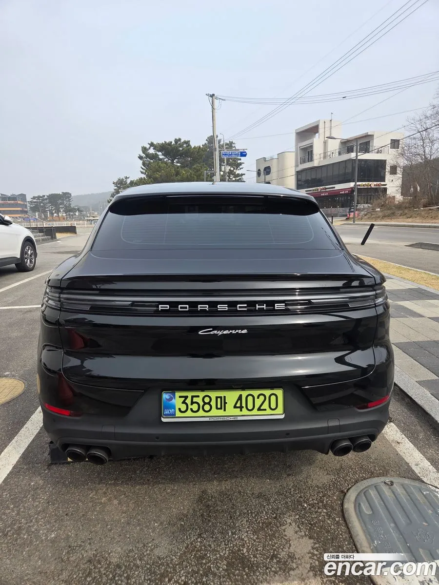 Porsche Cayenne 2025 — 12