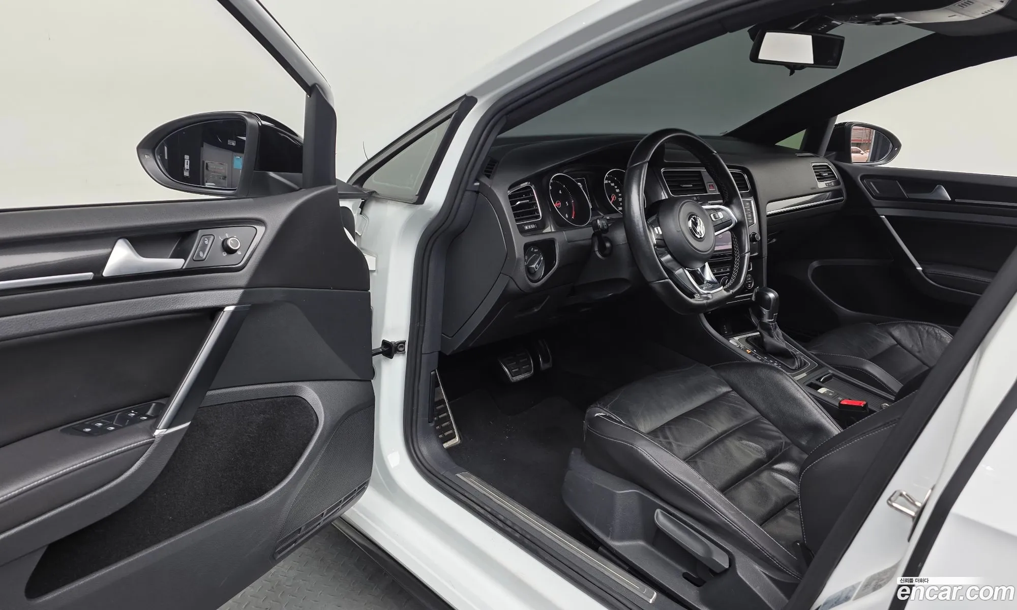 Volkswagen Golf 7th Gen 2014 — 16