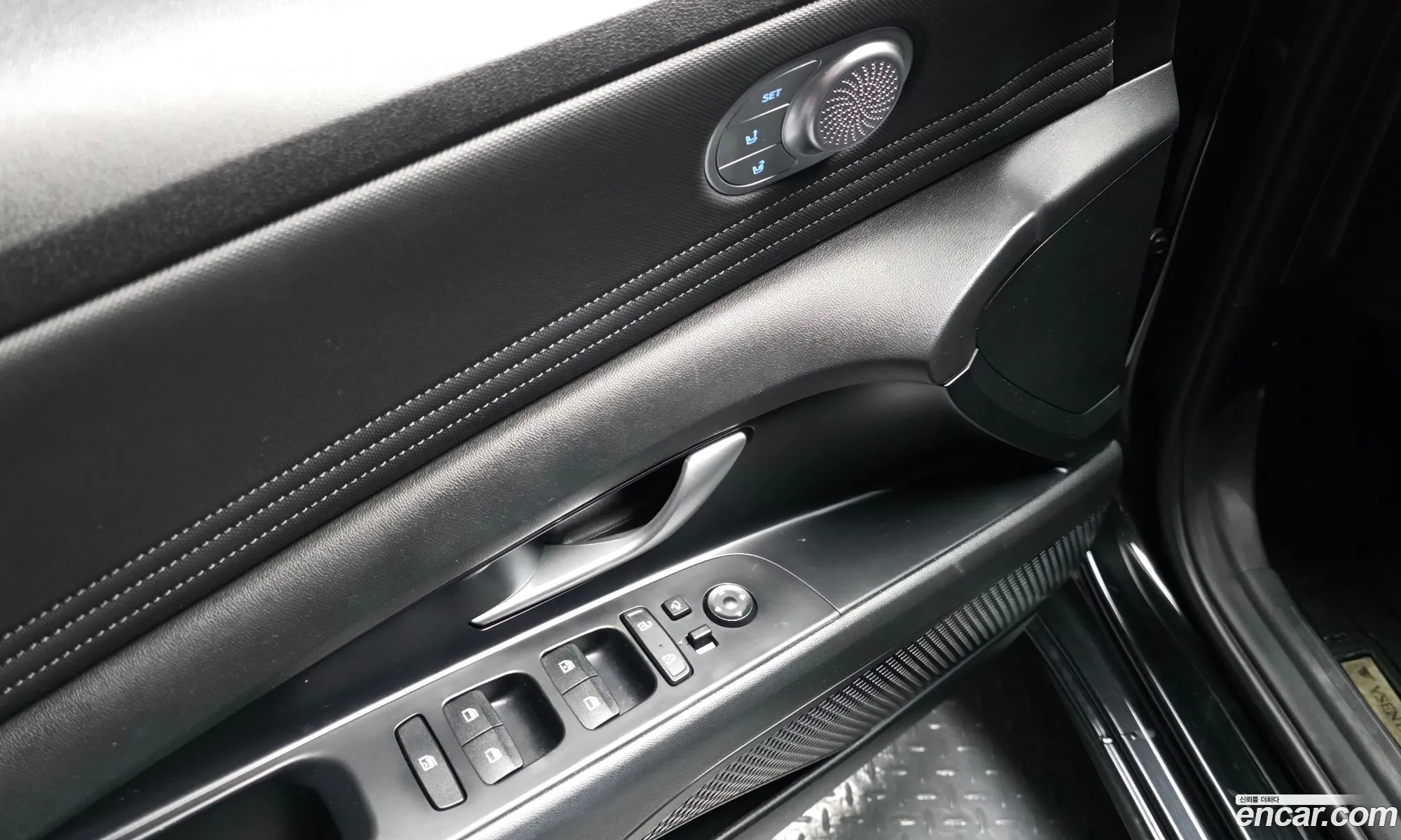 Hyundai Elantra Hybrid 2020 — 15