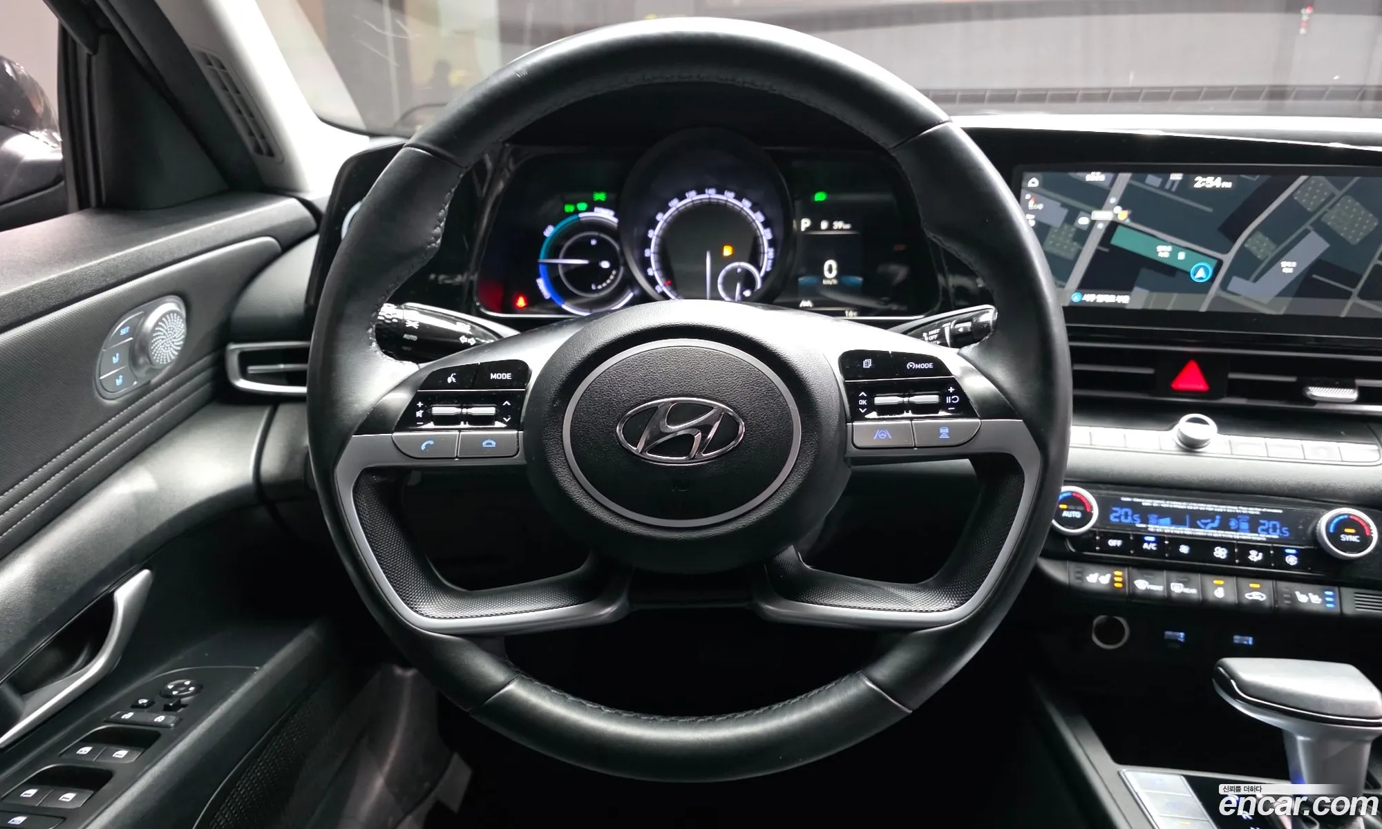 Hyundai Elantra Hybrid 2020 — 20