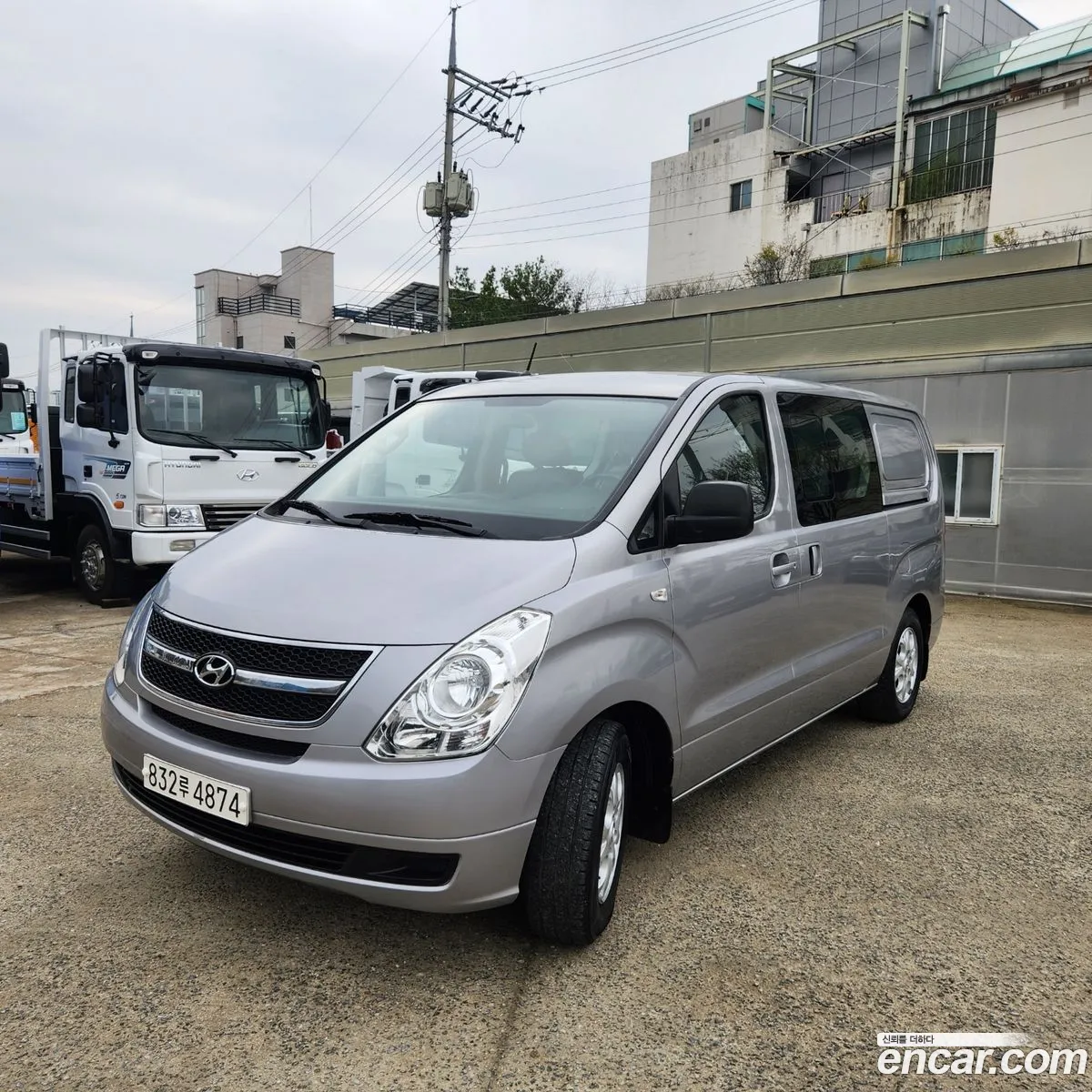 Hyundai Grand Starex 2013 — 14