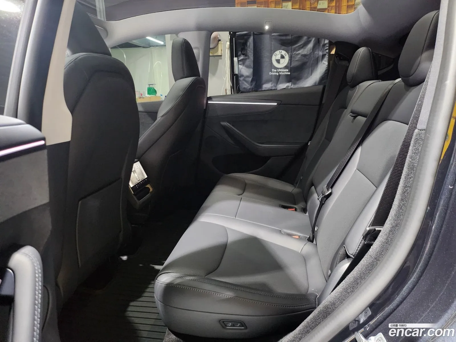 Tesla Model Y 2025 — 7
