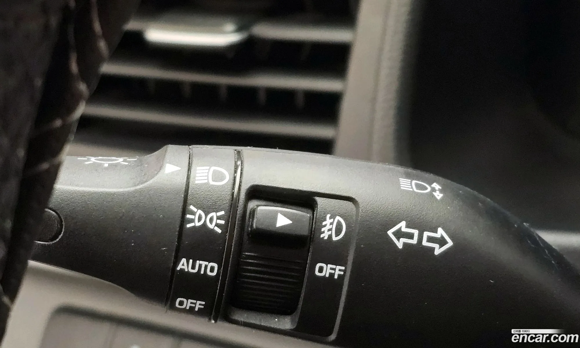 Hyundai Elantra AD 2016 — 16