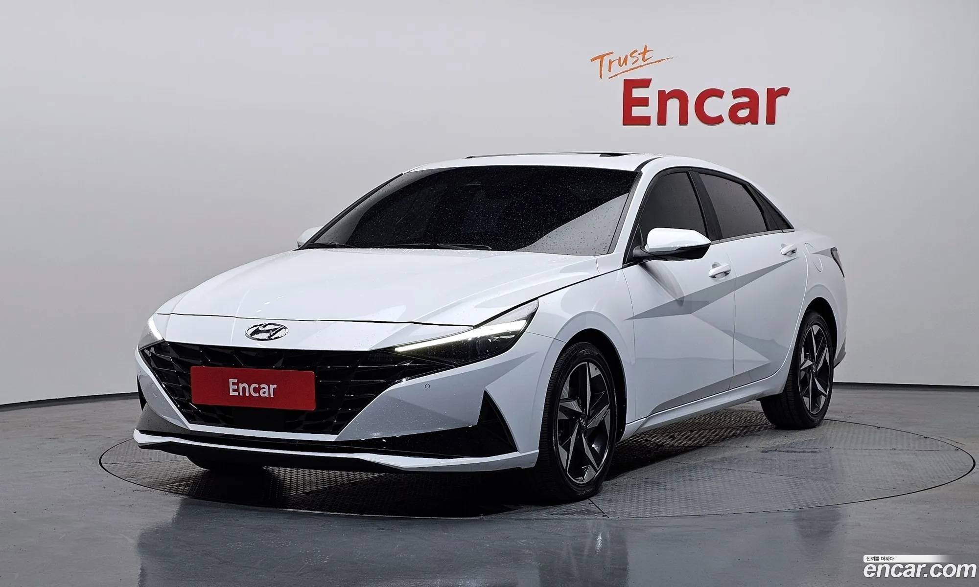 Hyundai Elantra 2021 — 10